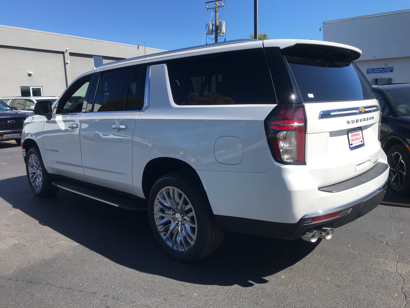 2024 Chevrolet Suburban Premier 4