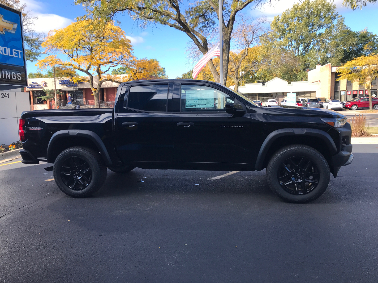 2024 Chevrolet Colorado 4WD Trail Boss 2