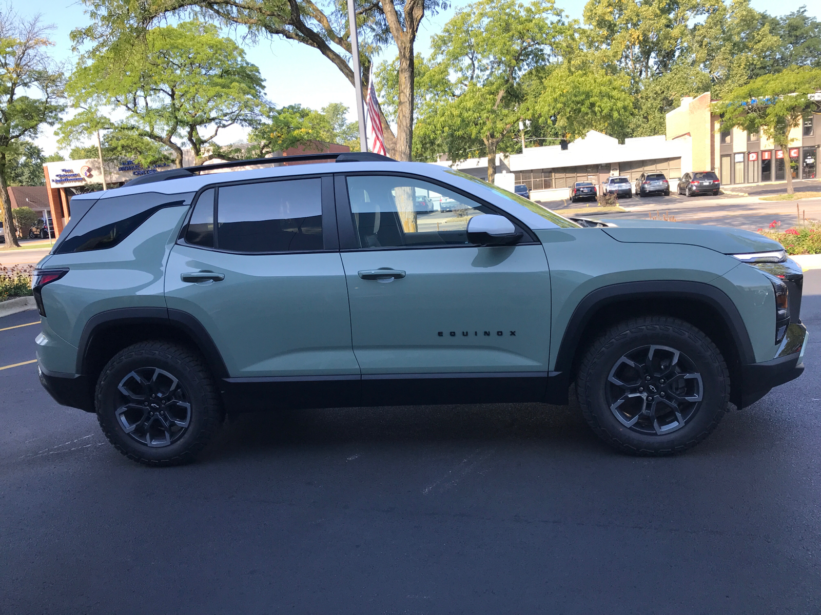 2025 Chevrolet Equinox AWD ACTIV 2