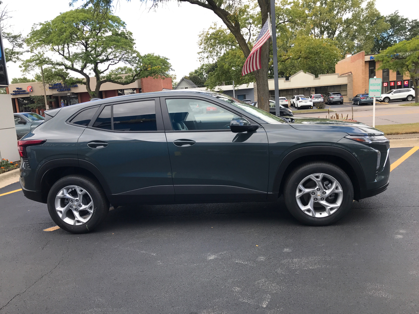 2025 Chevrolet Trax LS 2