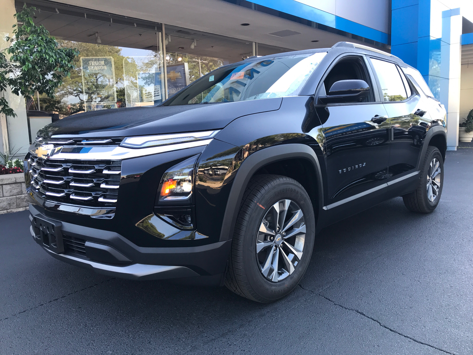 2025 Chevrolet Equinox FWD LT 5