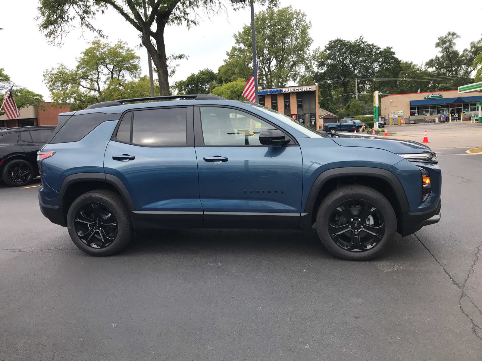 2025 Chevrolet Equinox AWD LT 2