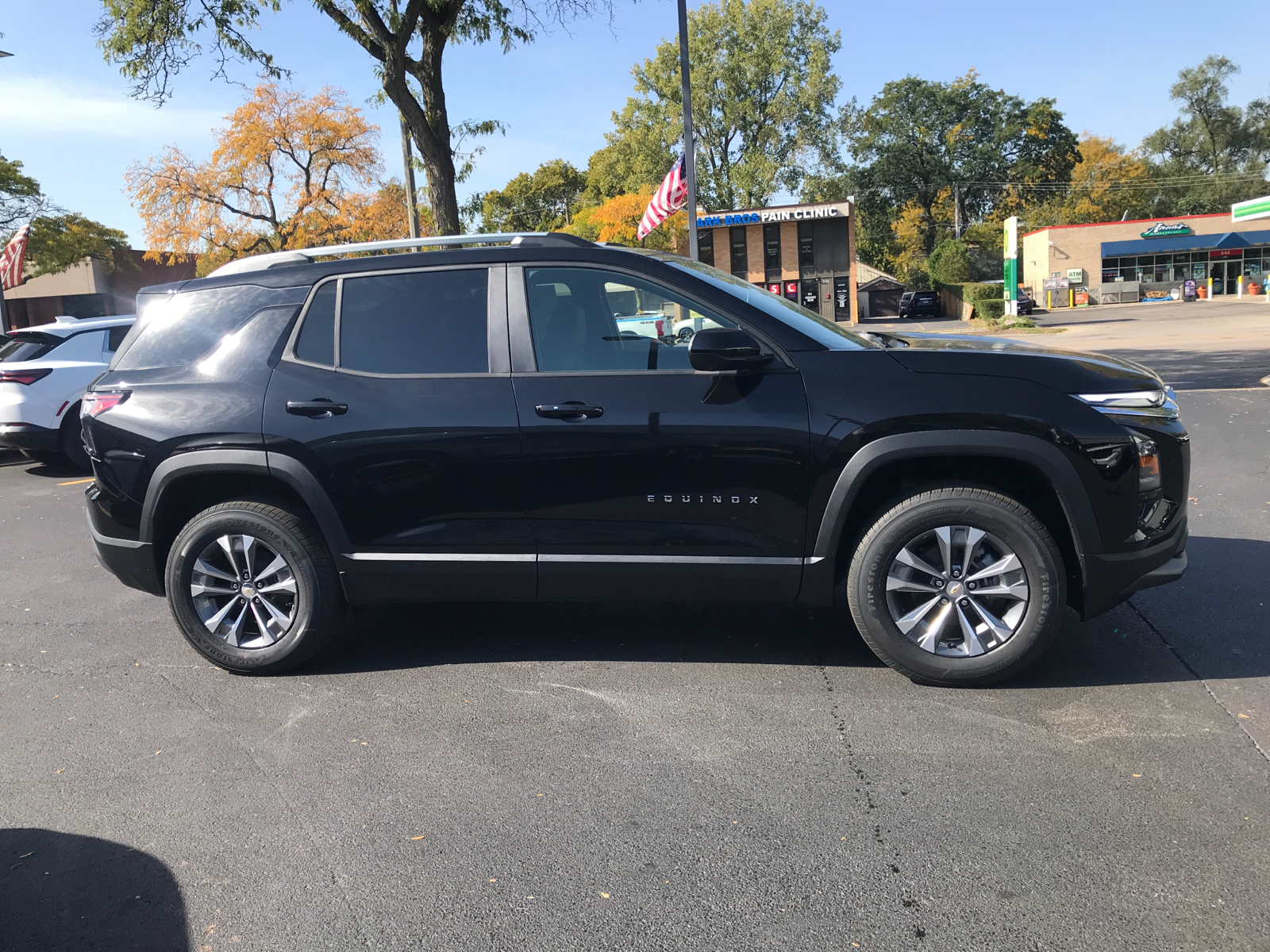 2025 Chevrolet Equinox FWD LT 2