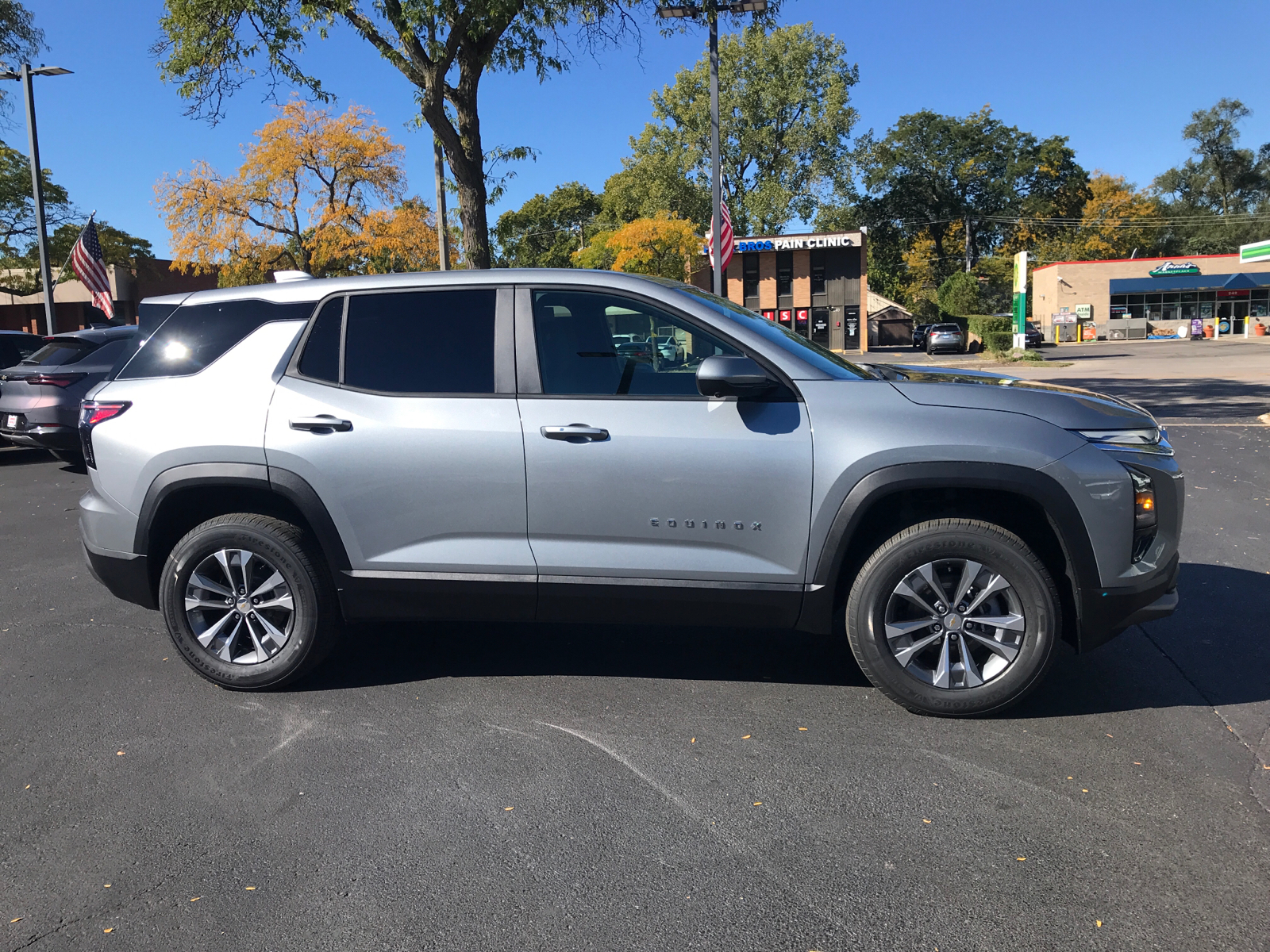 2025 Chevrolet Equinox FWD LT 2