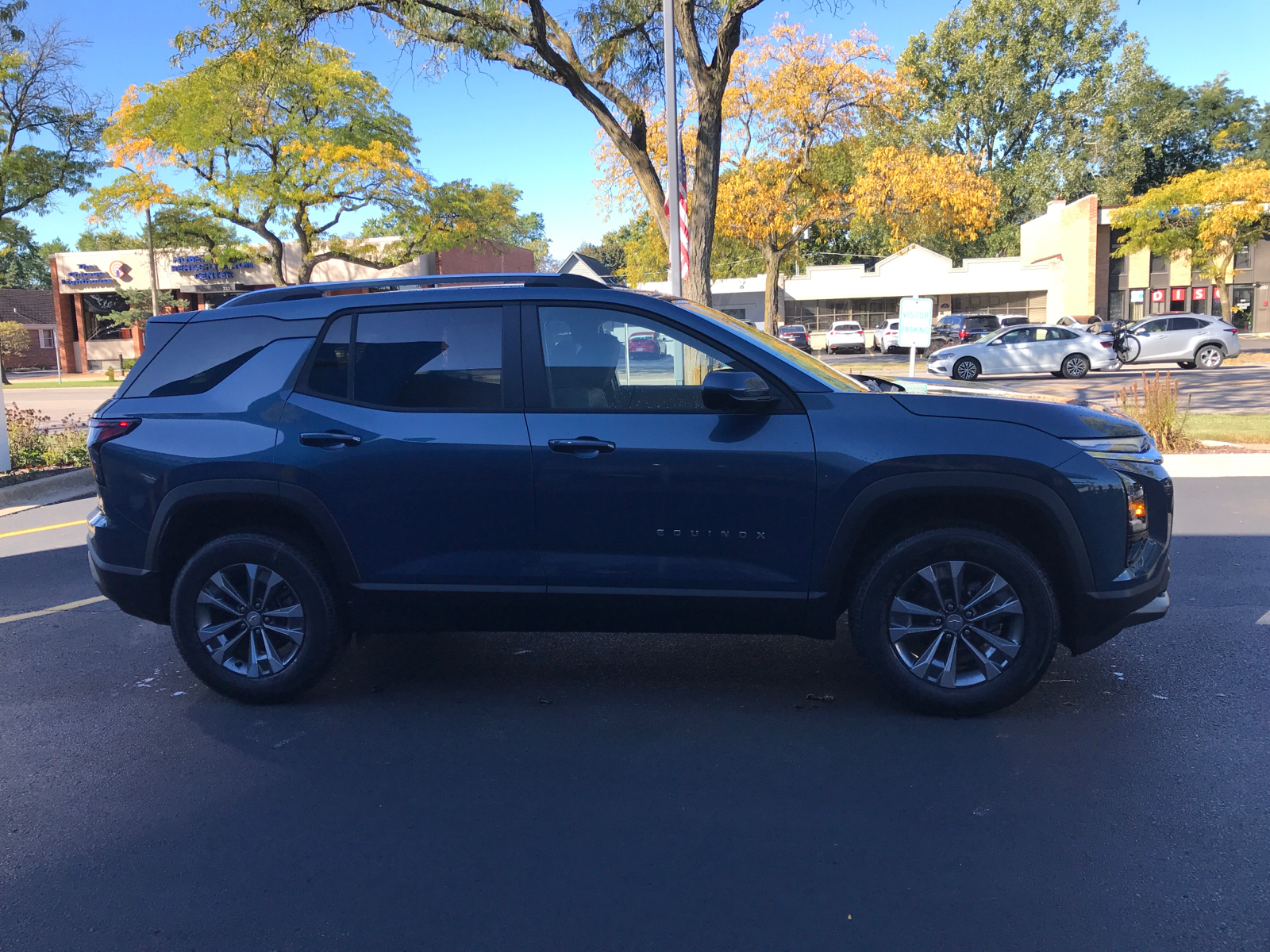 2025 Chevrolet Equinox AWD LT 2