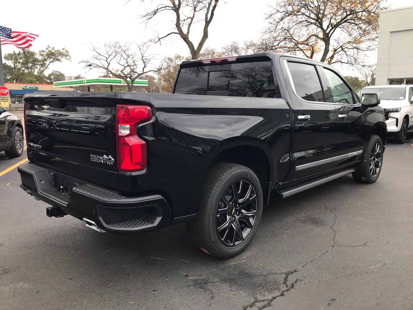 2025 Chevrolet Silverado 1500 High Country 3