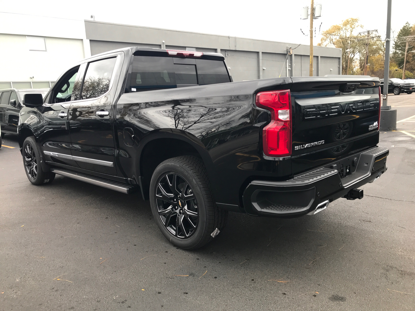 2025 Chevrolet Silverado 1500 High Country 4