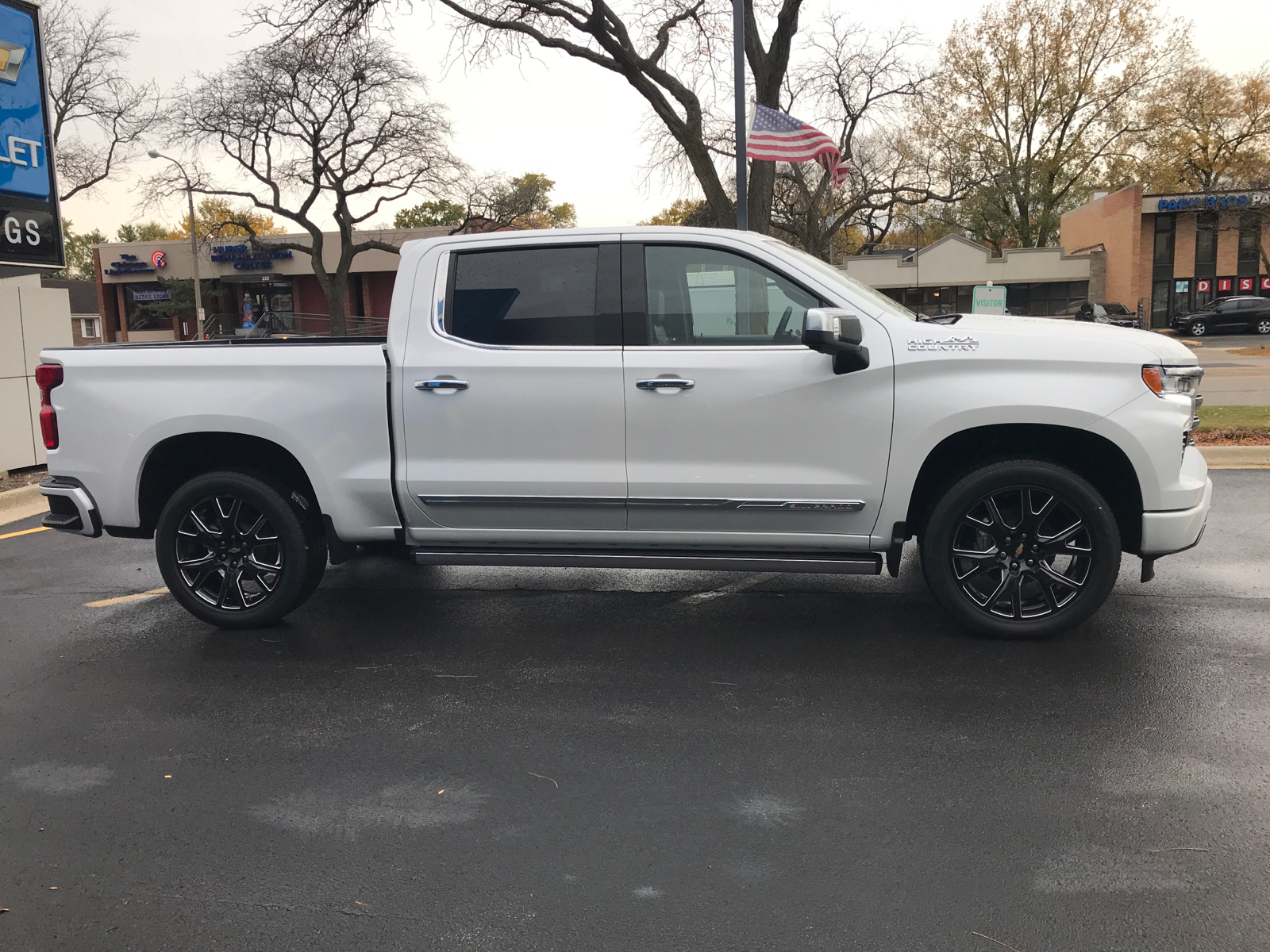 2025 Chevrolet Silverado 1500 High Country 2