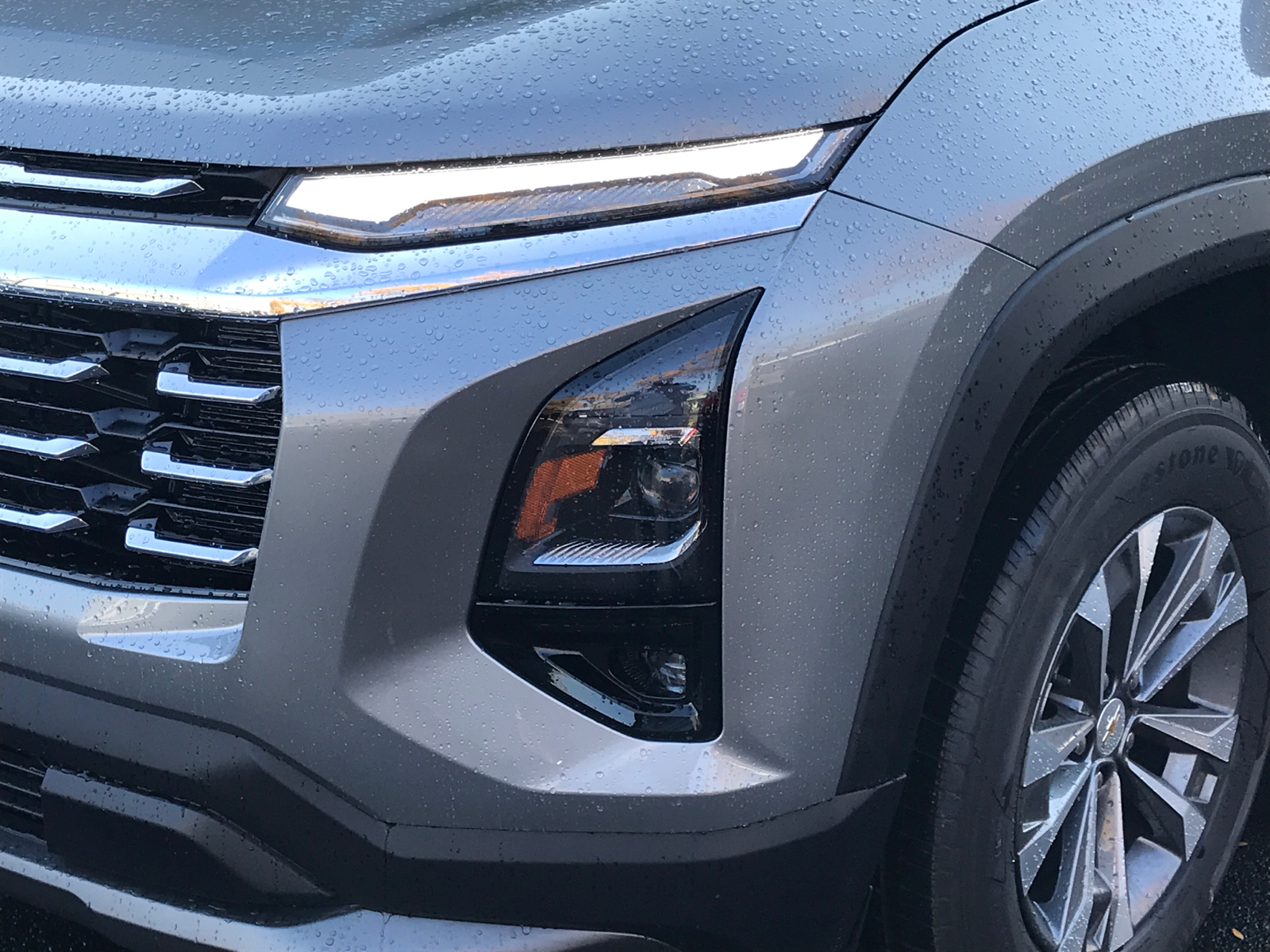 2025 Chevrolet Equinox FWD LT 24