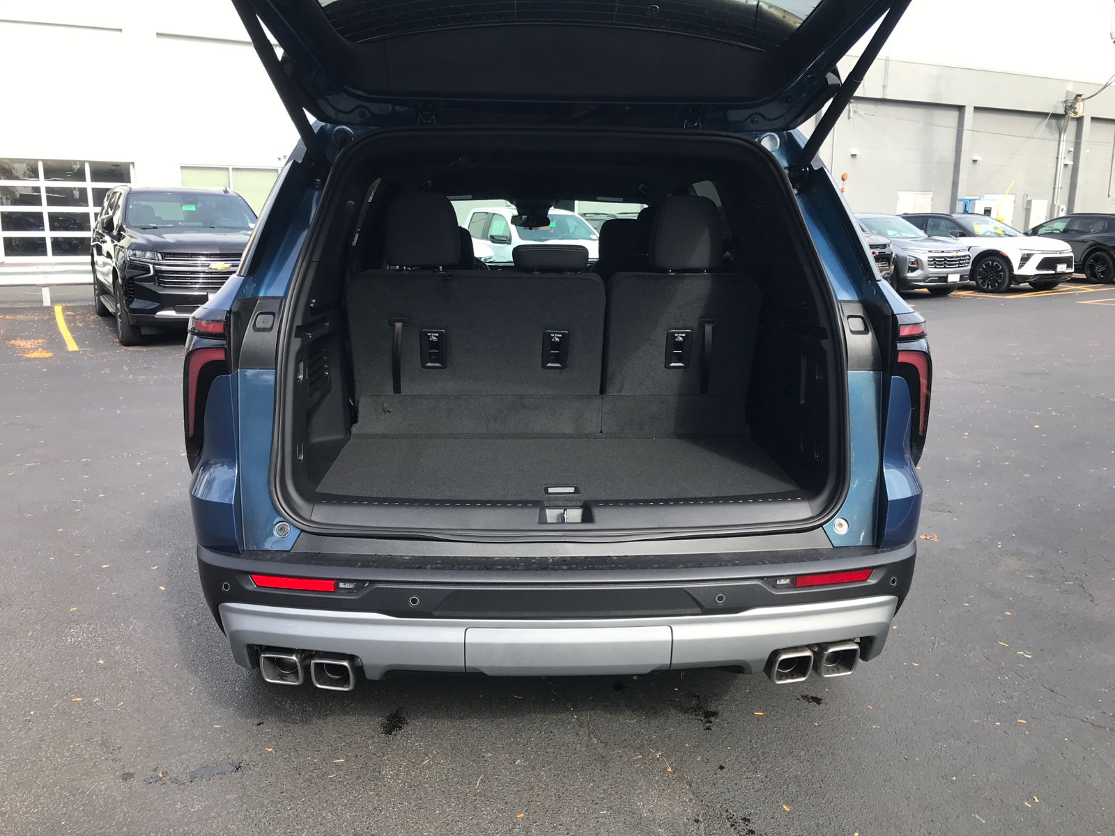 2025 Chevrolet Traverse AWD LT 20