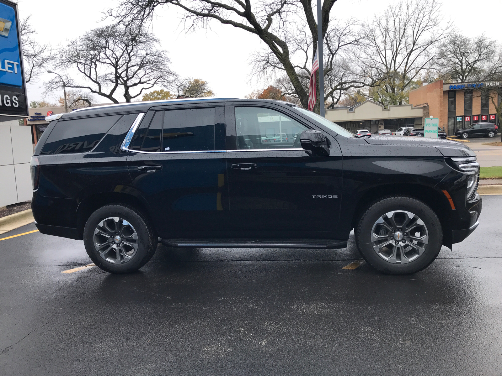 2025 Chevrolet Tahoe LT 2