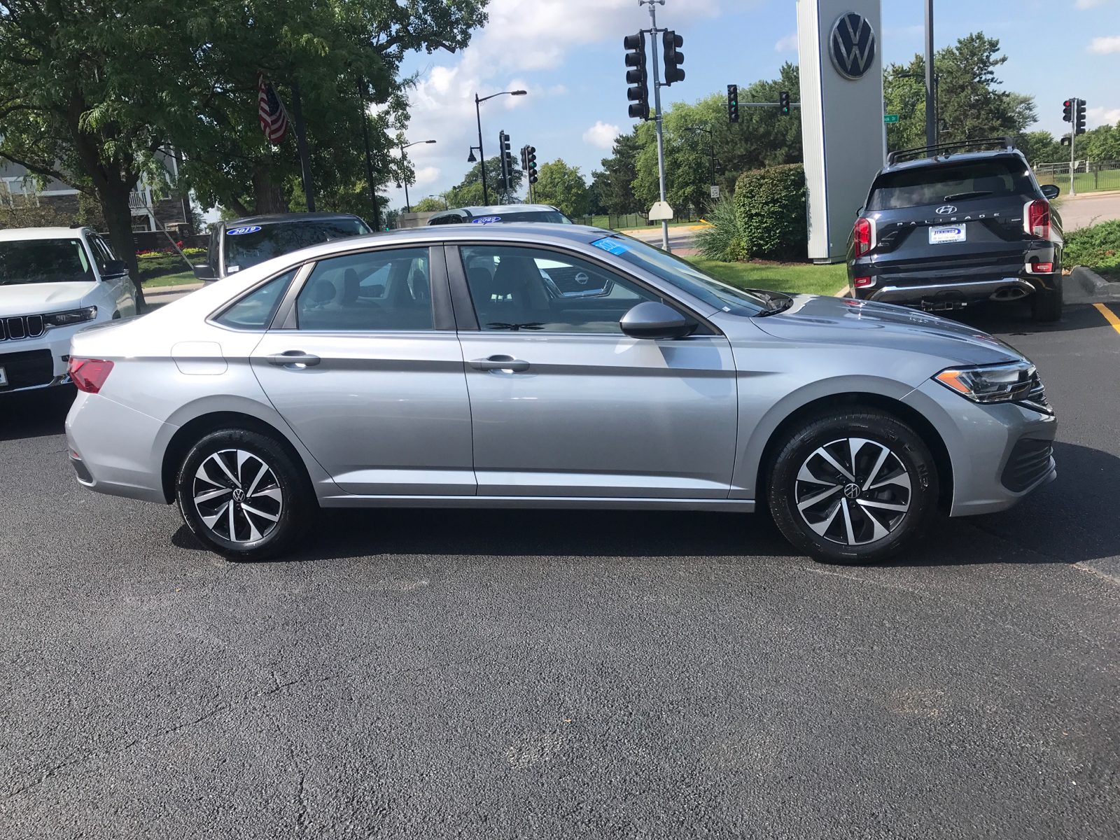 2022 Volkswagen Jetta S 2