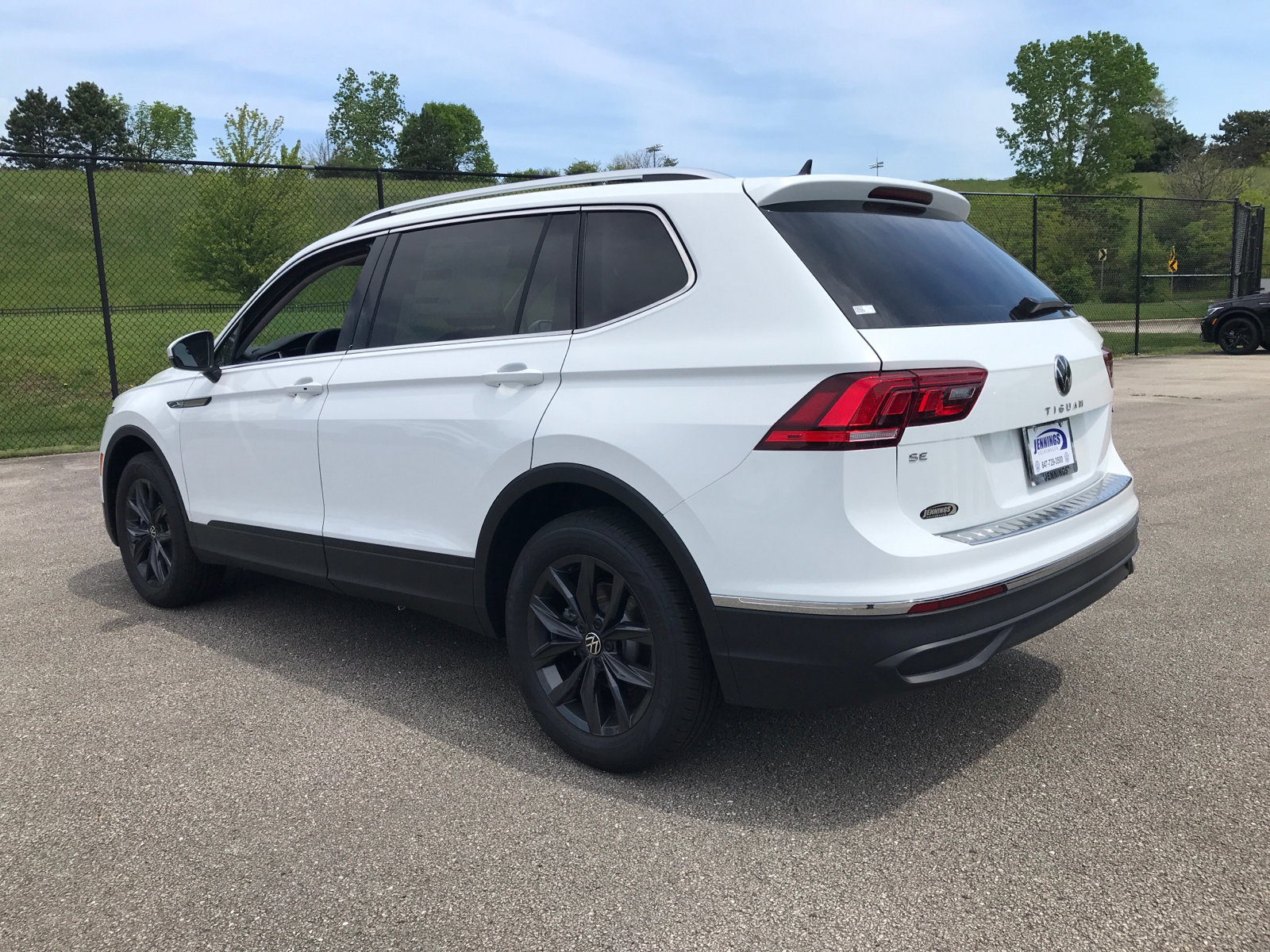 2024 Volkswagen Tiguan SE 4