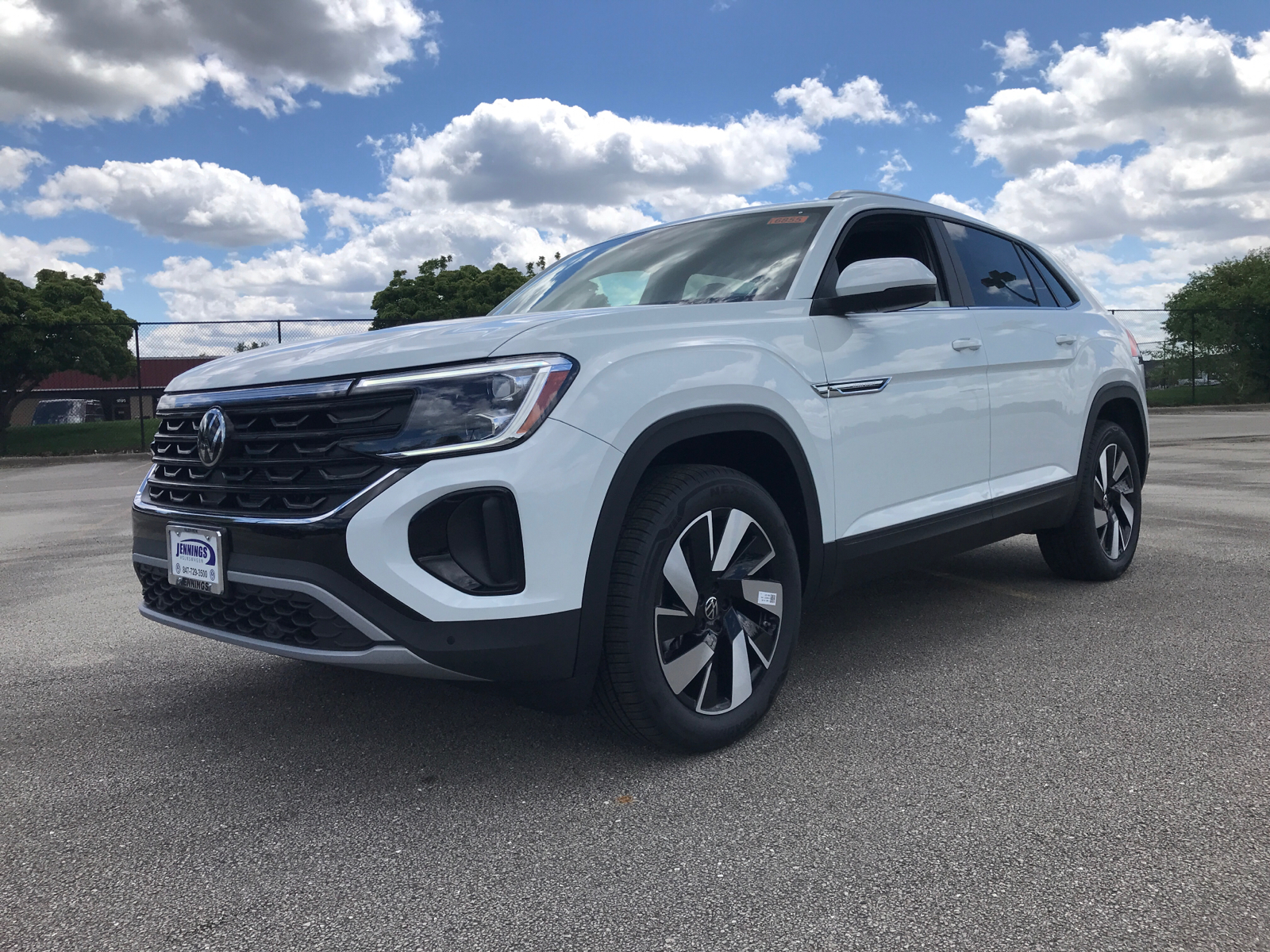 2024 Volkswagen Atlas Cross Sport 2.0T SE w/Technology 5