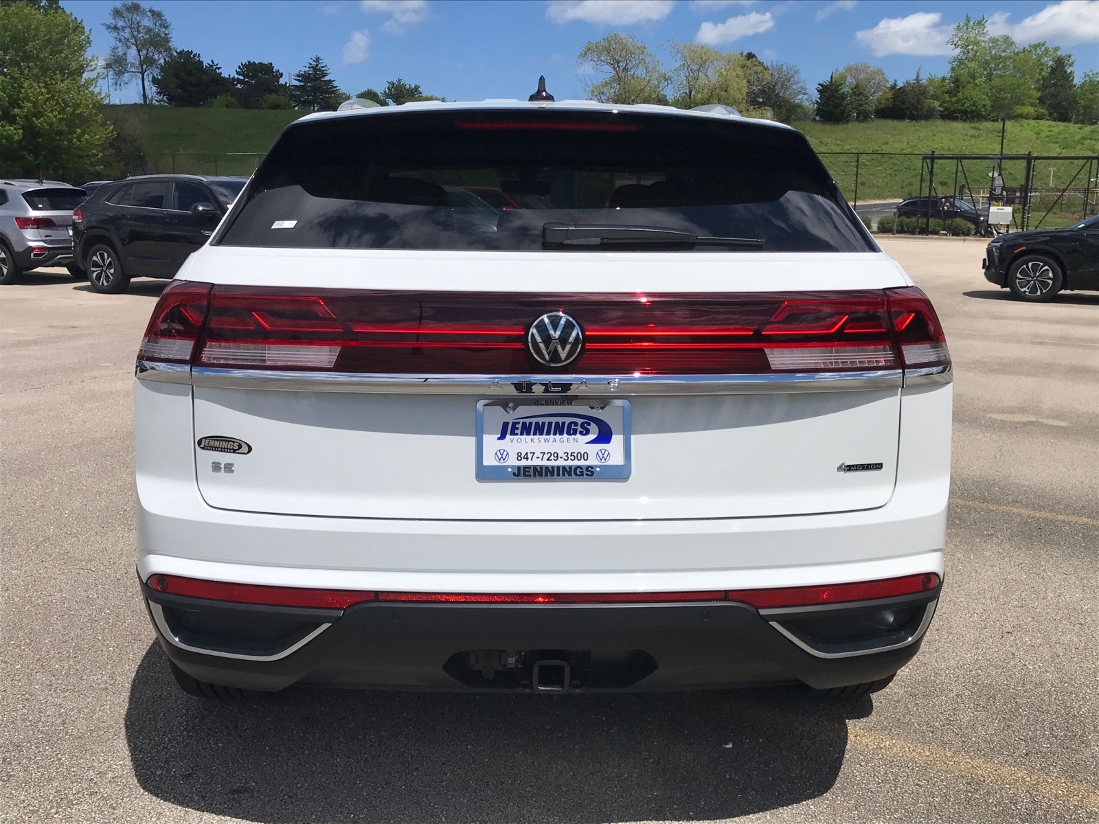 2024 Volkswagen Atlas Cross Sport 2.0T SE w/Technology 24