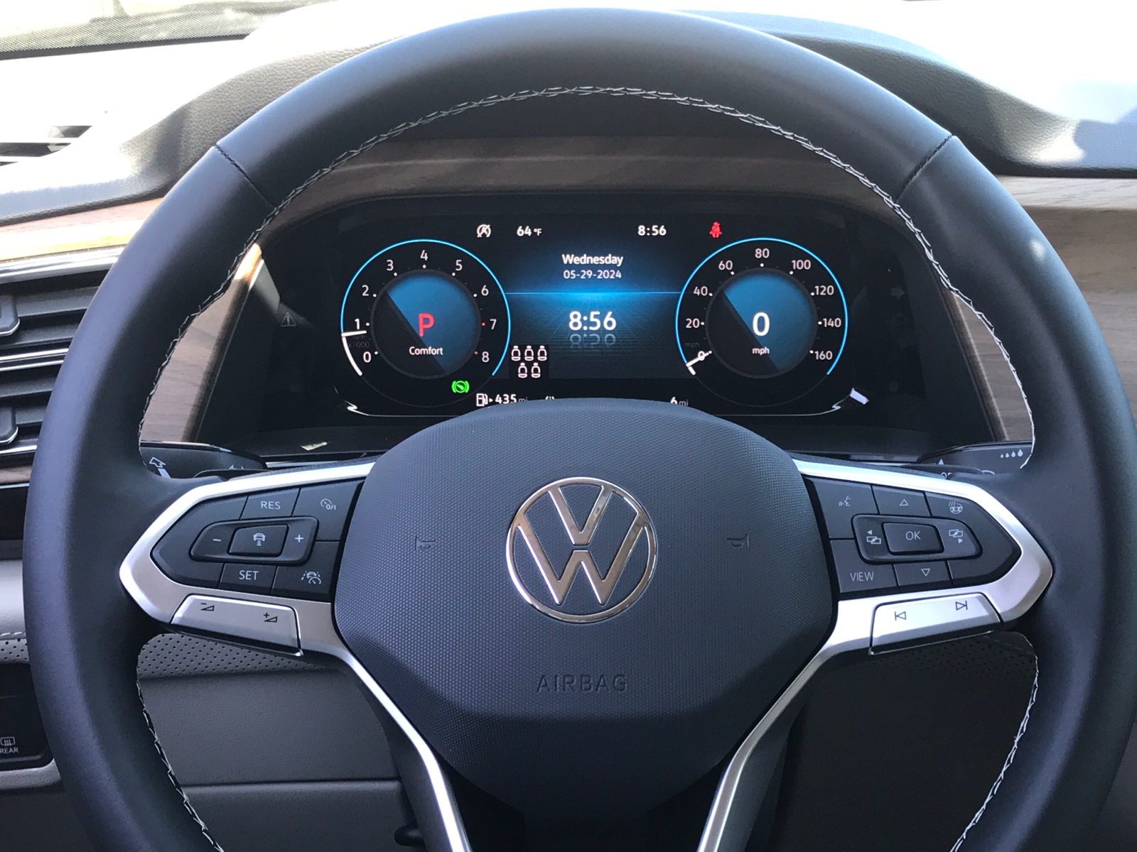 2024 Volkswagen Atlas 2.0T SE 10