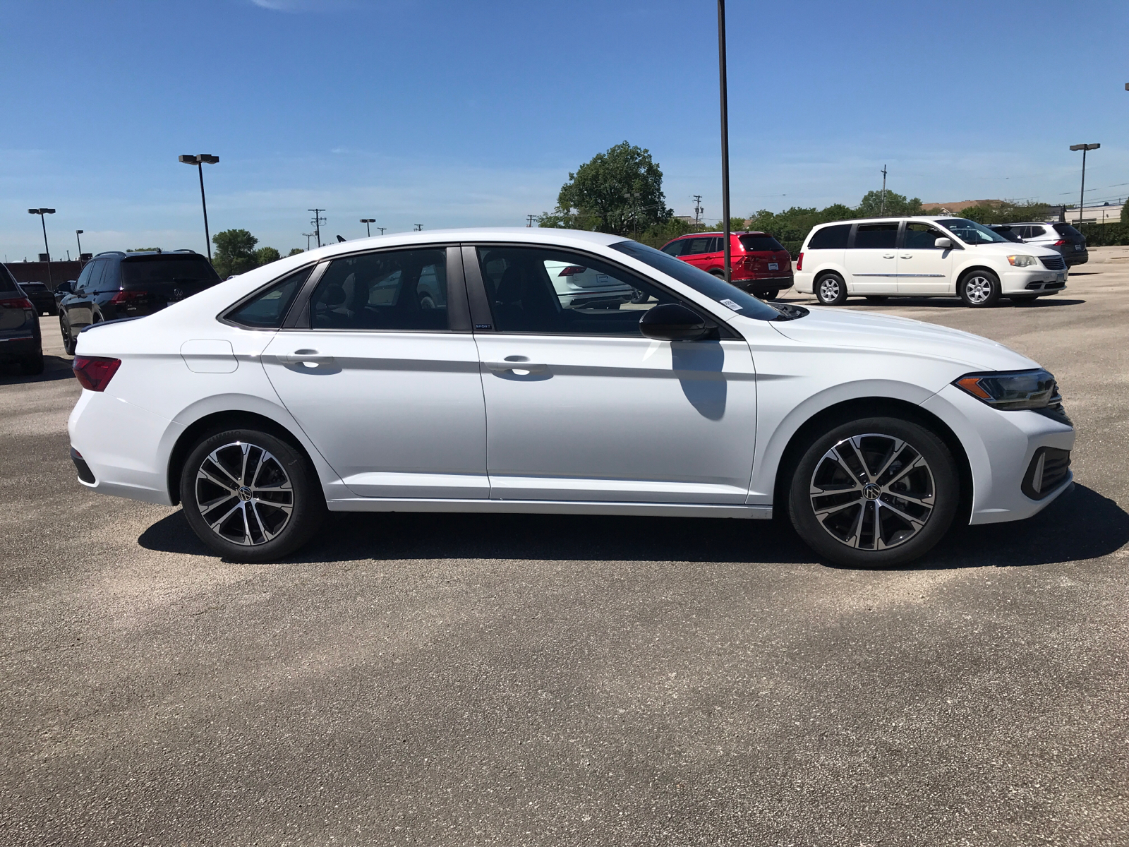 2024 Volkswagen Jetta Sport 2