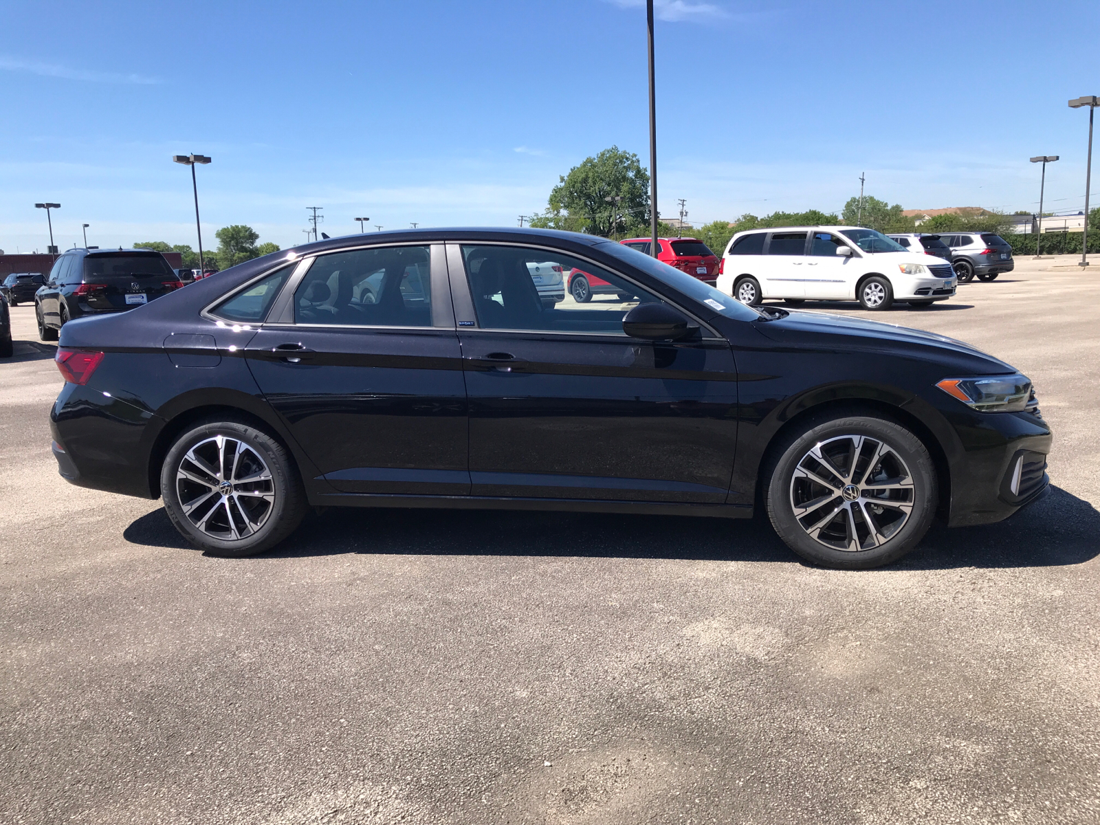 2024 Volkswagen Jetta Sport 2