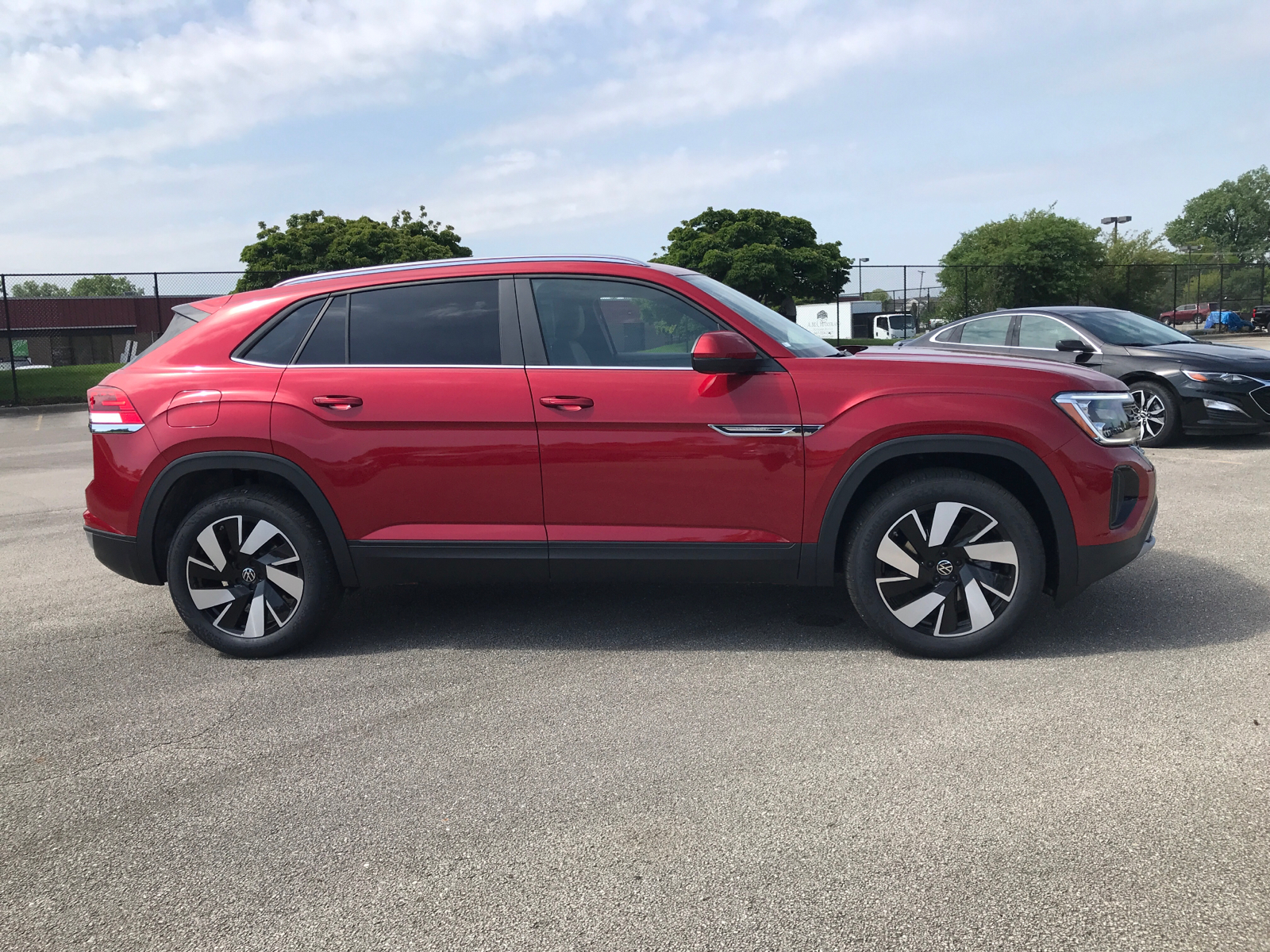 2024 Volkswagen Atlas Cross Sport 2.0T SE w/Technology 2