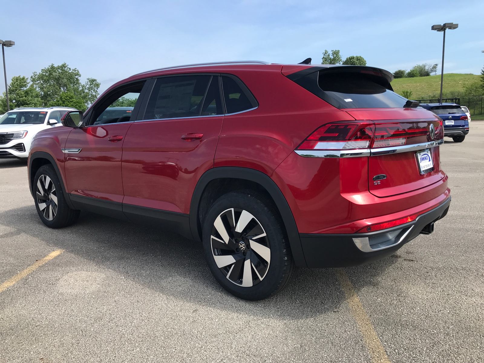 2024 Volkswagen Atlas Cross Sport 2.0T SE w/Technology 4