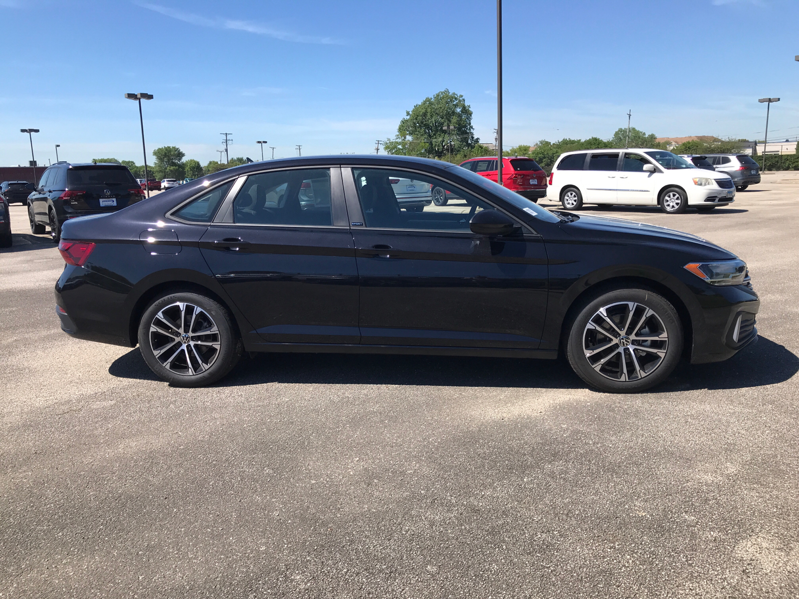 2024 Volkswagen Jetta Sport 2