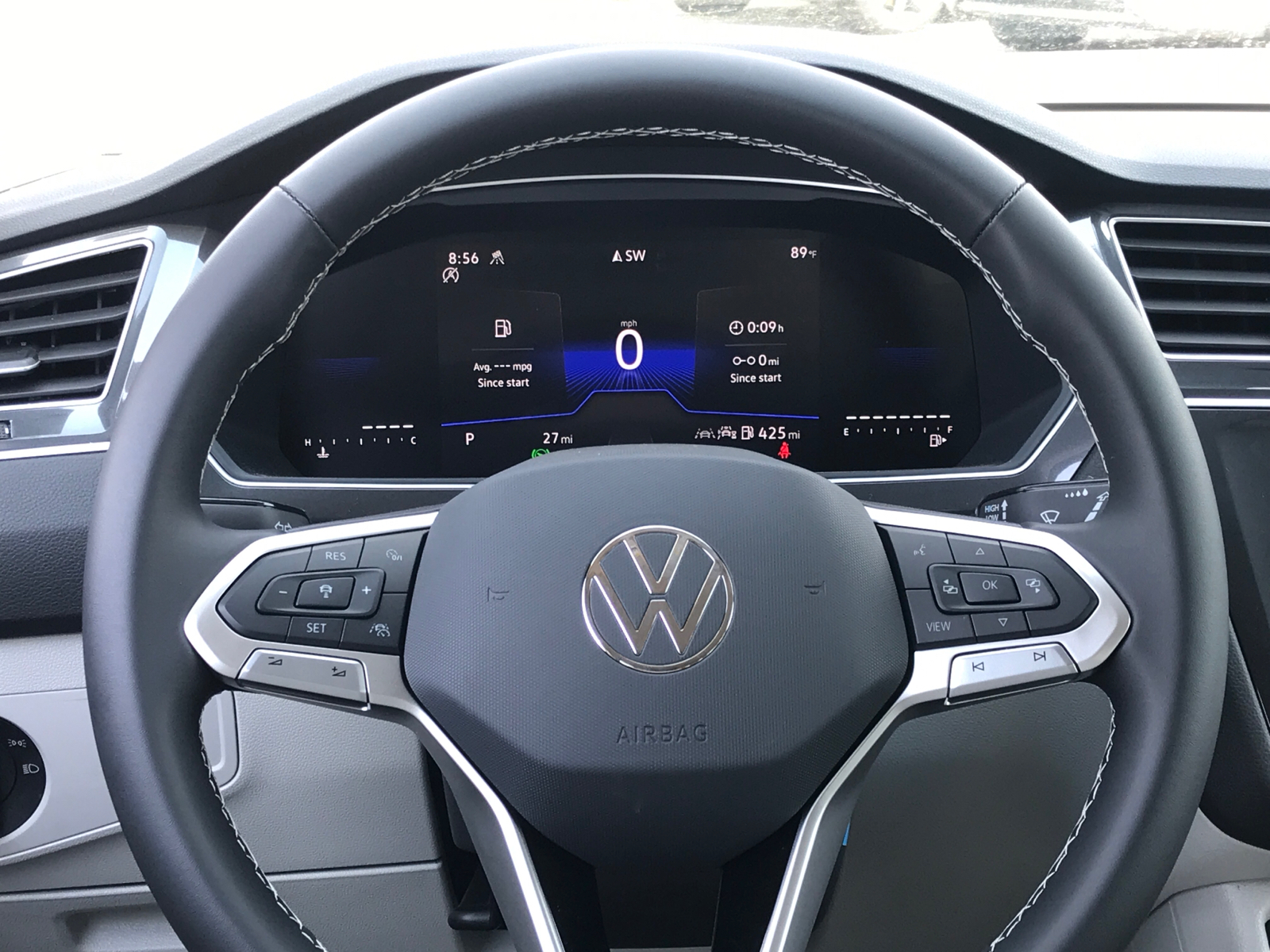 2024 Volkswagen Tiguan SE 10