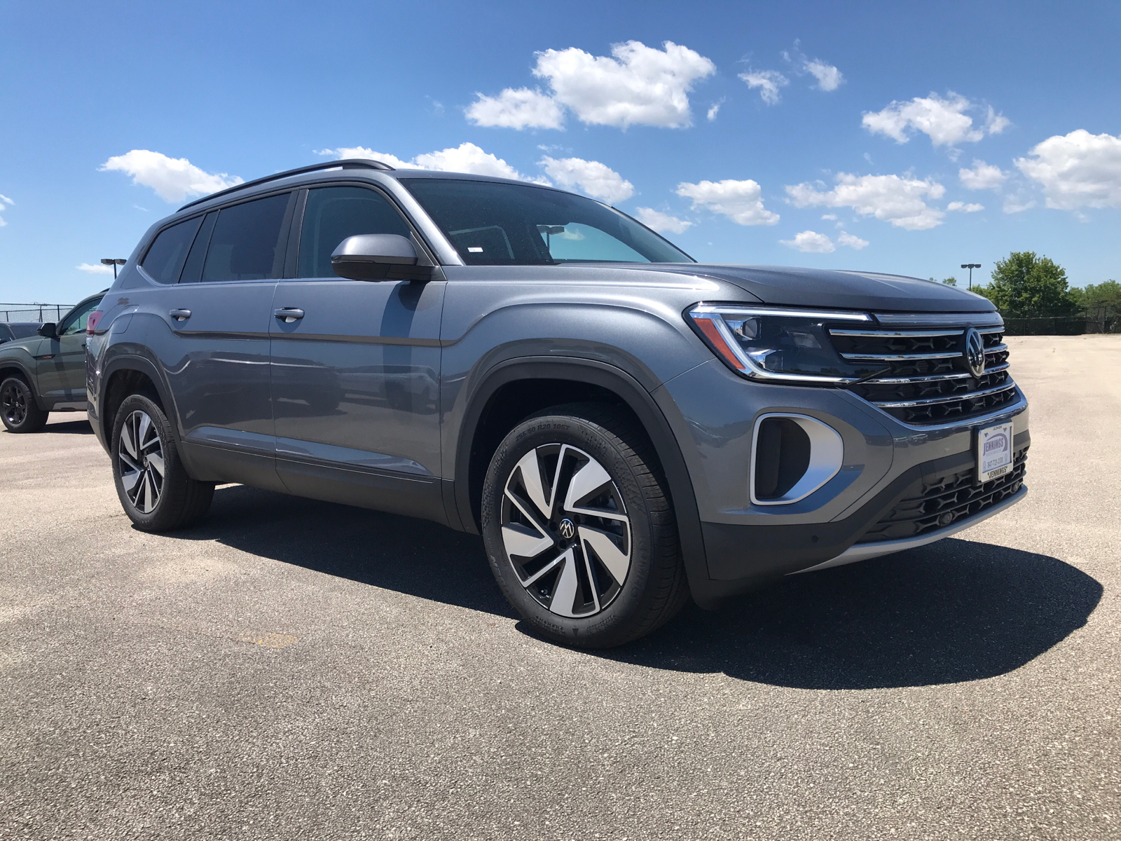 2024 Volkswagen Atlas 2.0T SE w/Technology 1