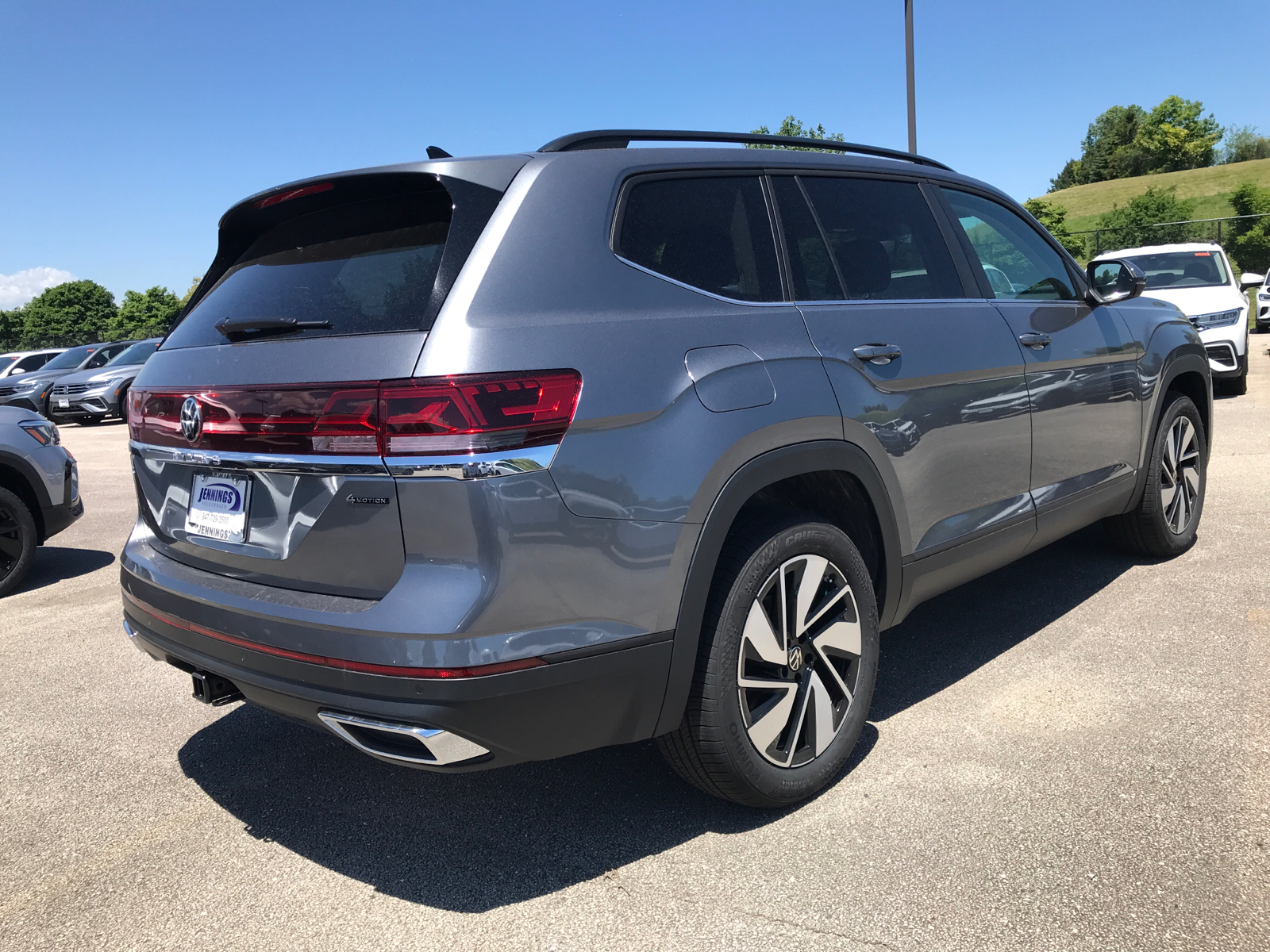 2024 Volkswagen Atlas 2.0T SE w/Technology 3