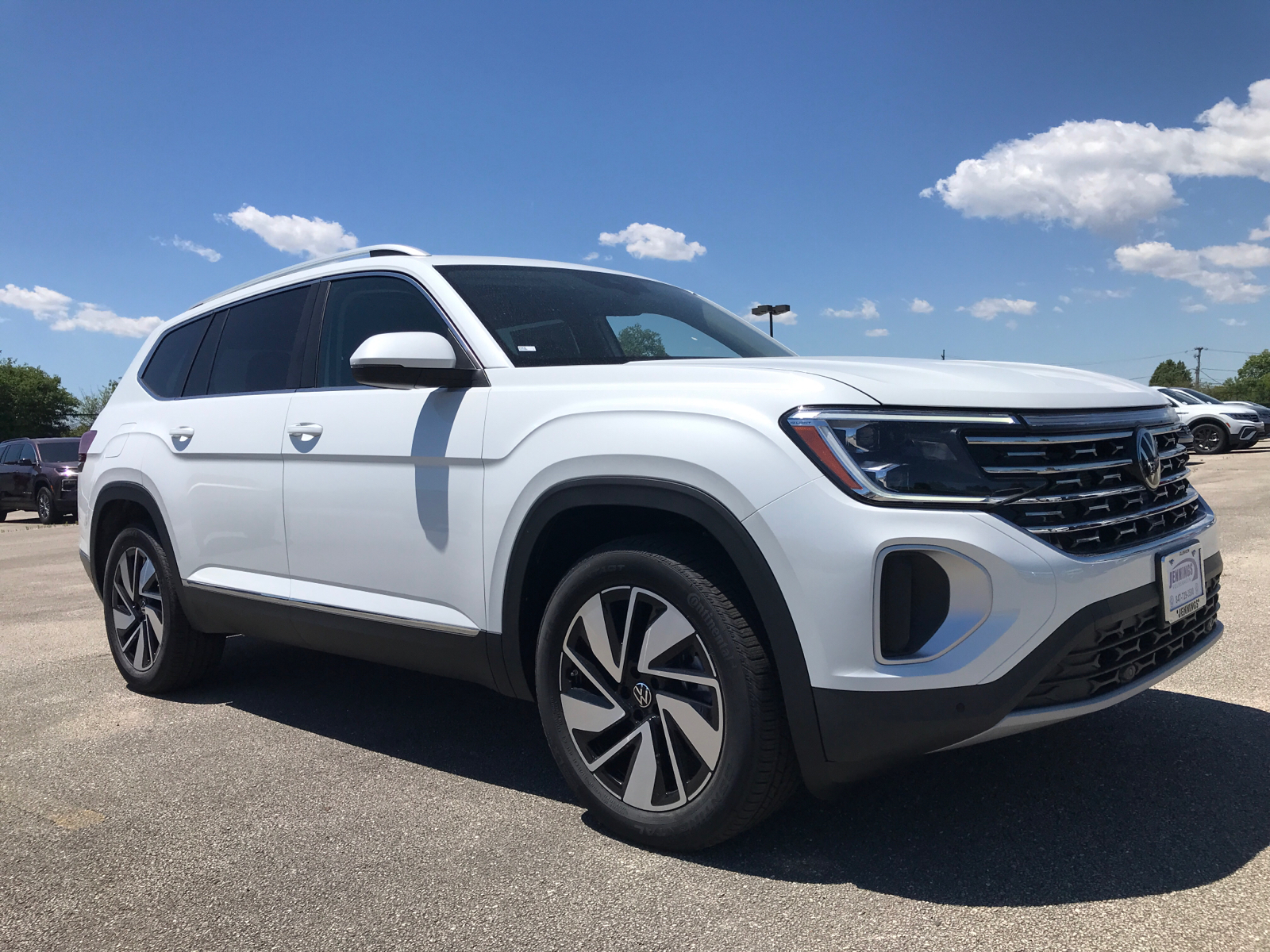 2024 Volkswagen Atlas 2.0T SEL 1