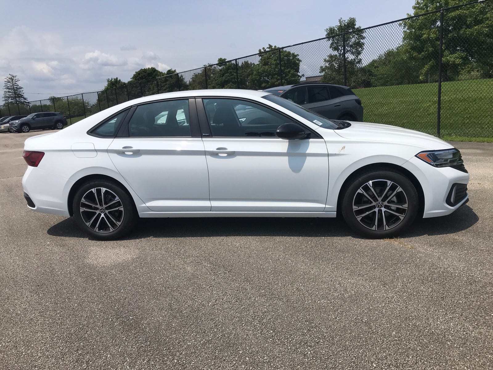 2024 Volkswagen Jetta Sport 2