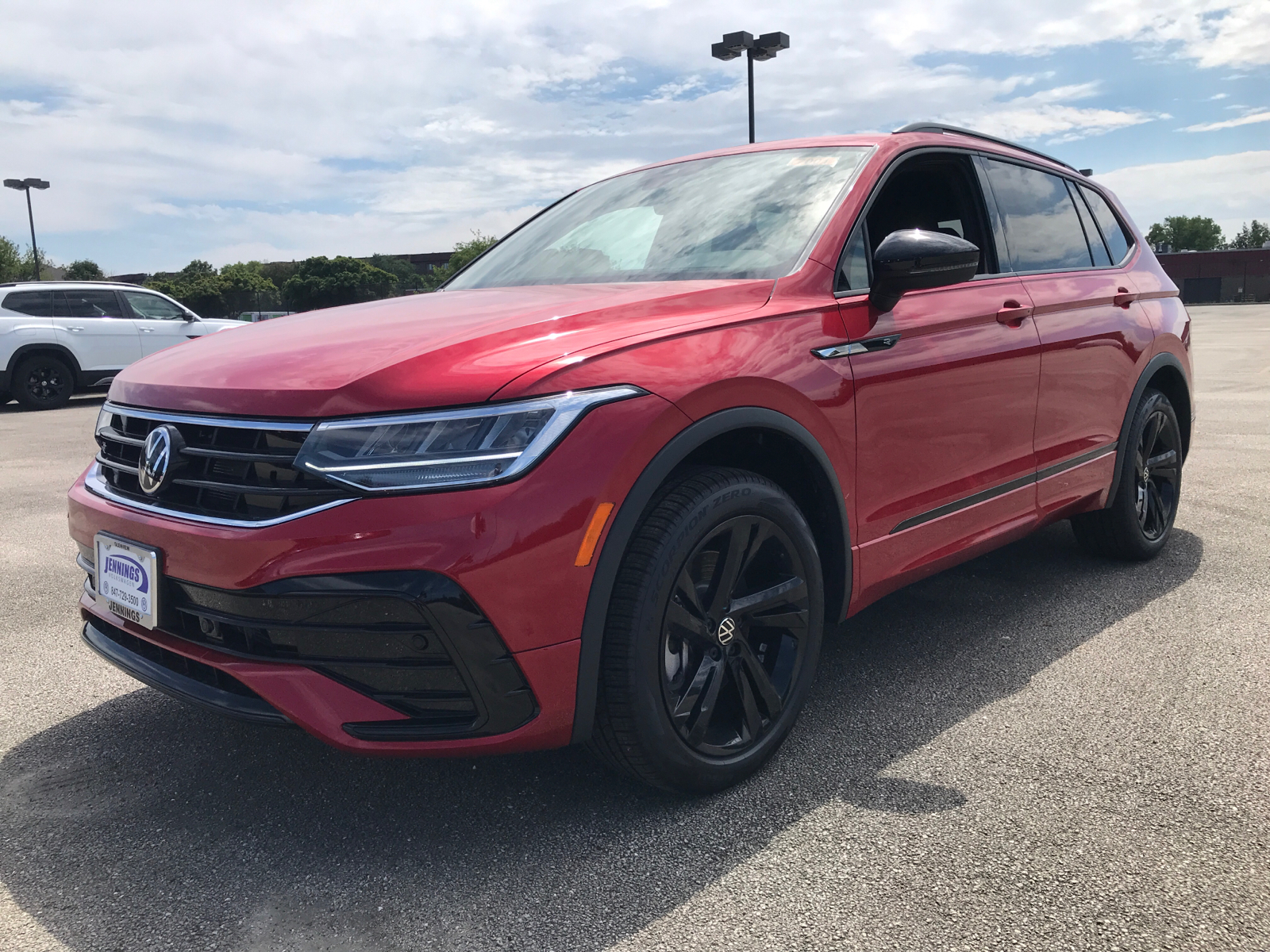 2024 Volkswagen Tiguan SE R-Line Black 5