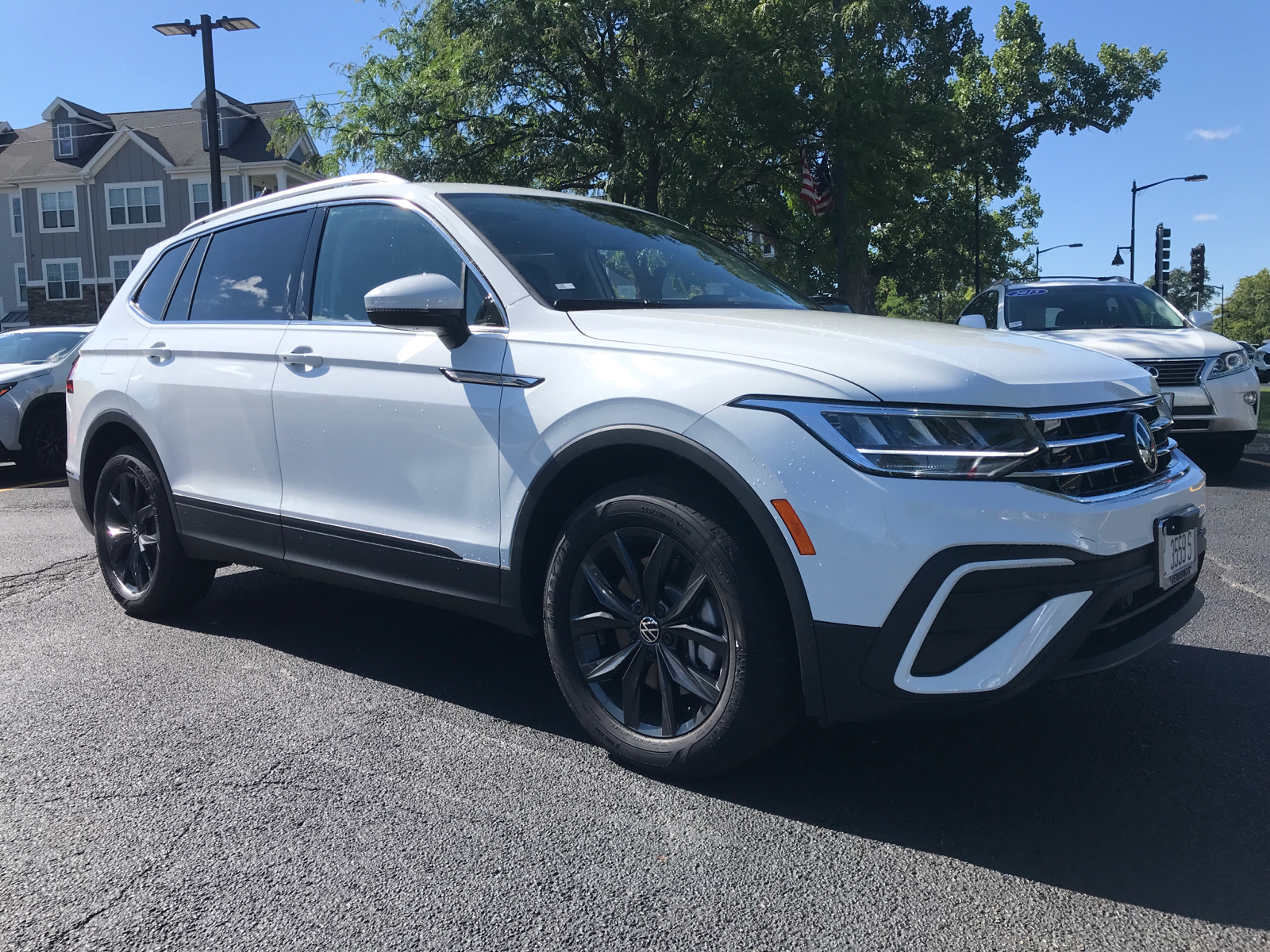 2024 Volkswagen Tiguan SE 1