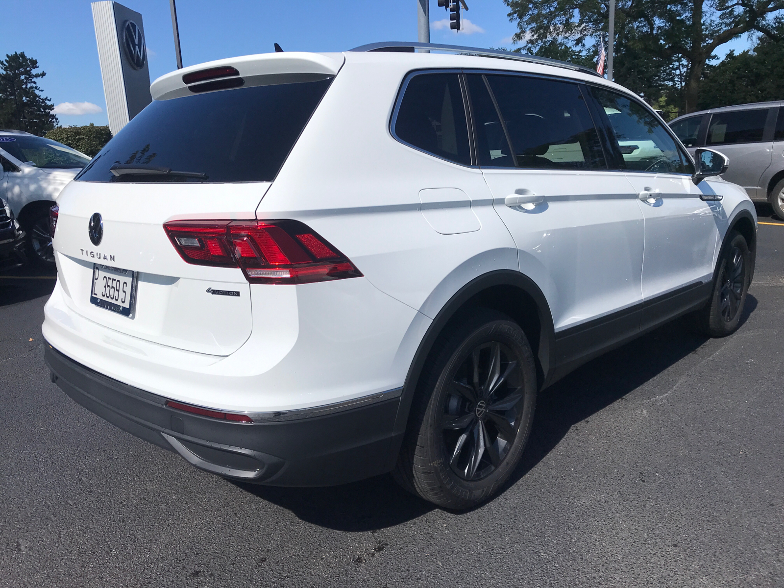 2024 Volkswagen Tiguan SE 3