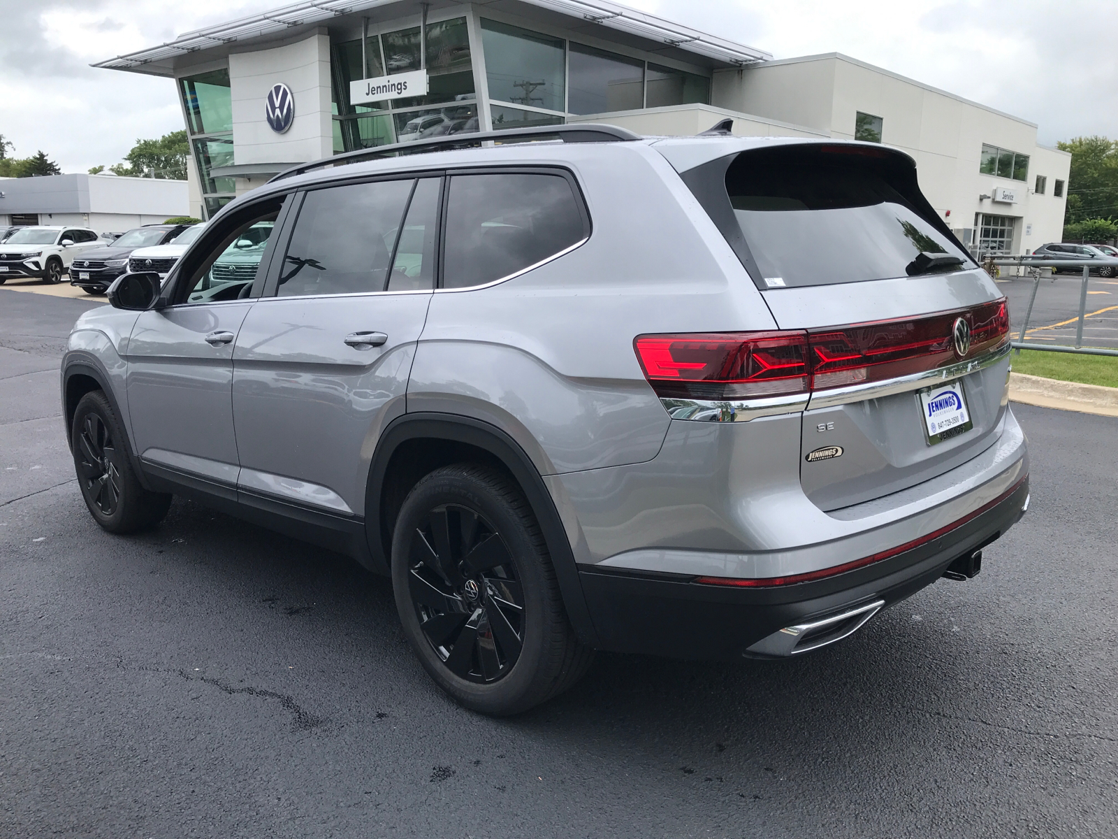 2024 Volkswagen Atlas 2.0T SE w/Technology 4