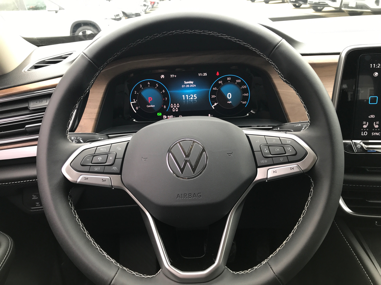 2024 Volkswagen Atlas 2.0T SE w/Technology 10