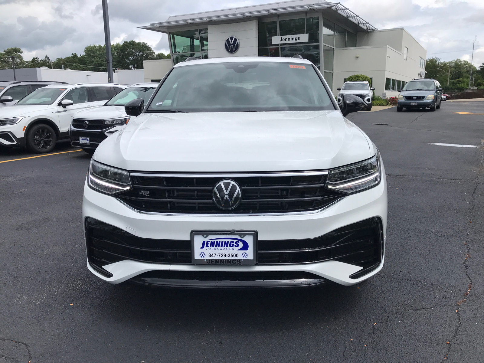 2024 Volkswagen Tiguan SE R-Line Black 27