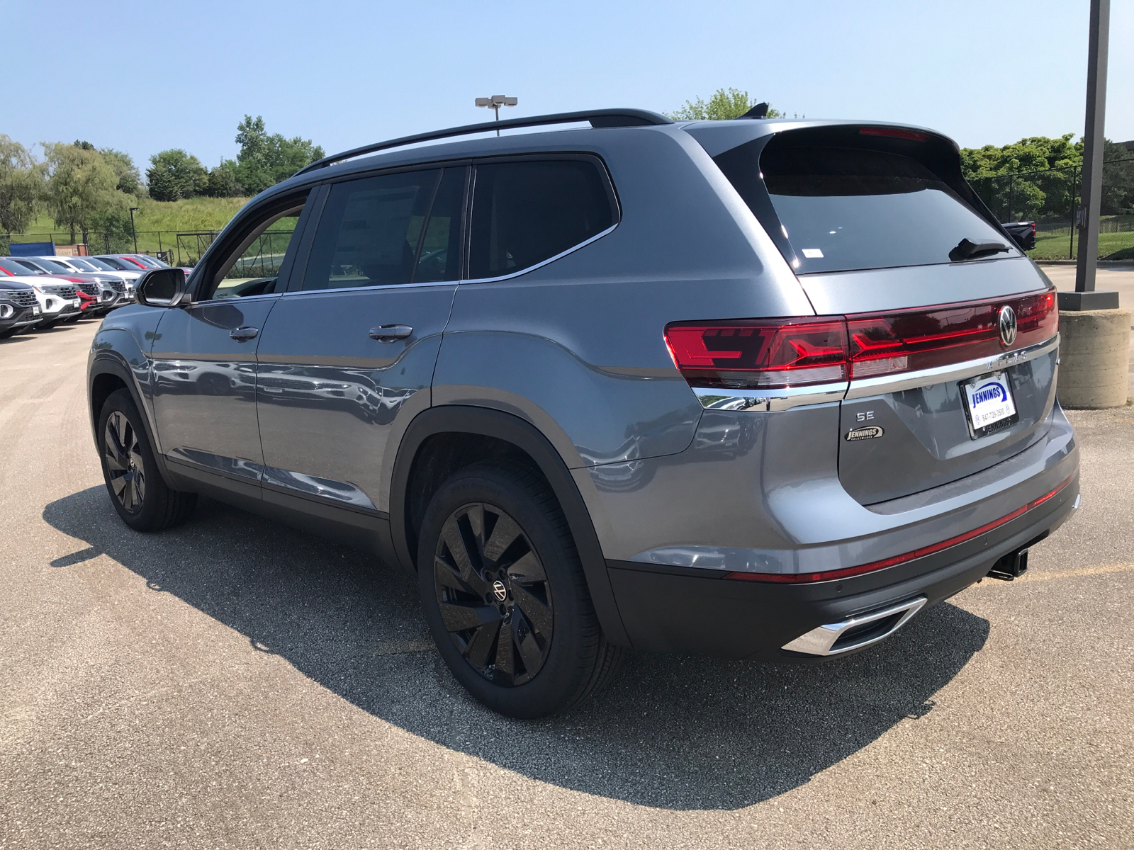 2024 Volkswagen Atlas 2.0T SE w/Technology 4