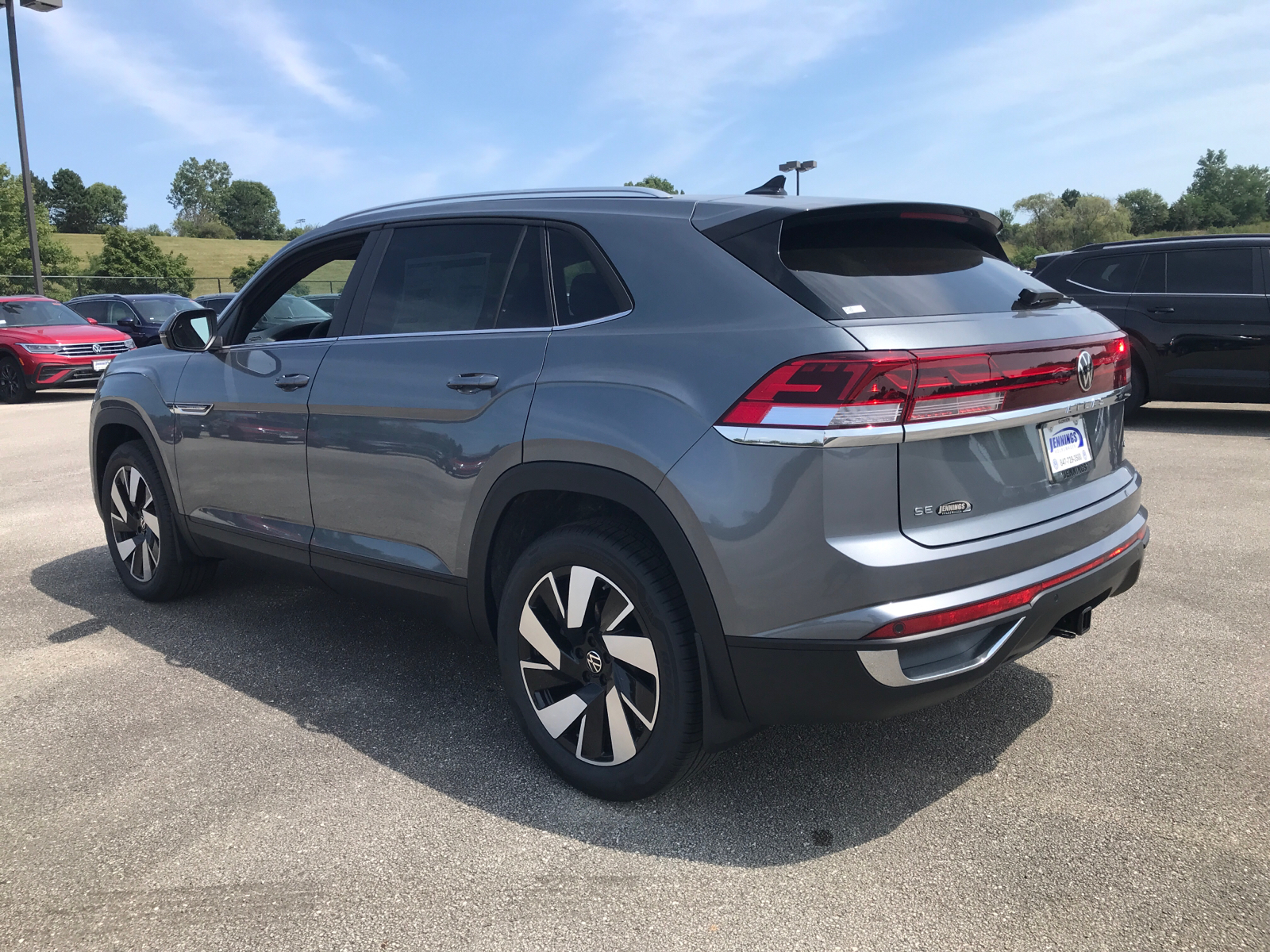 2024 Volkswagen Atlas Cross Sport 2.0T SE w/Technology 4