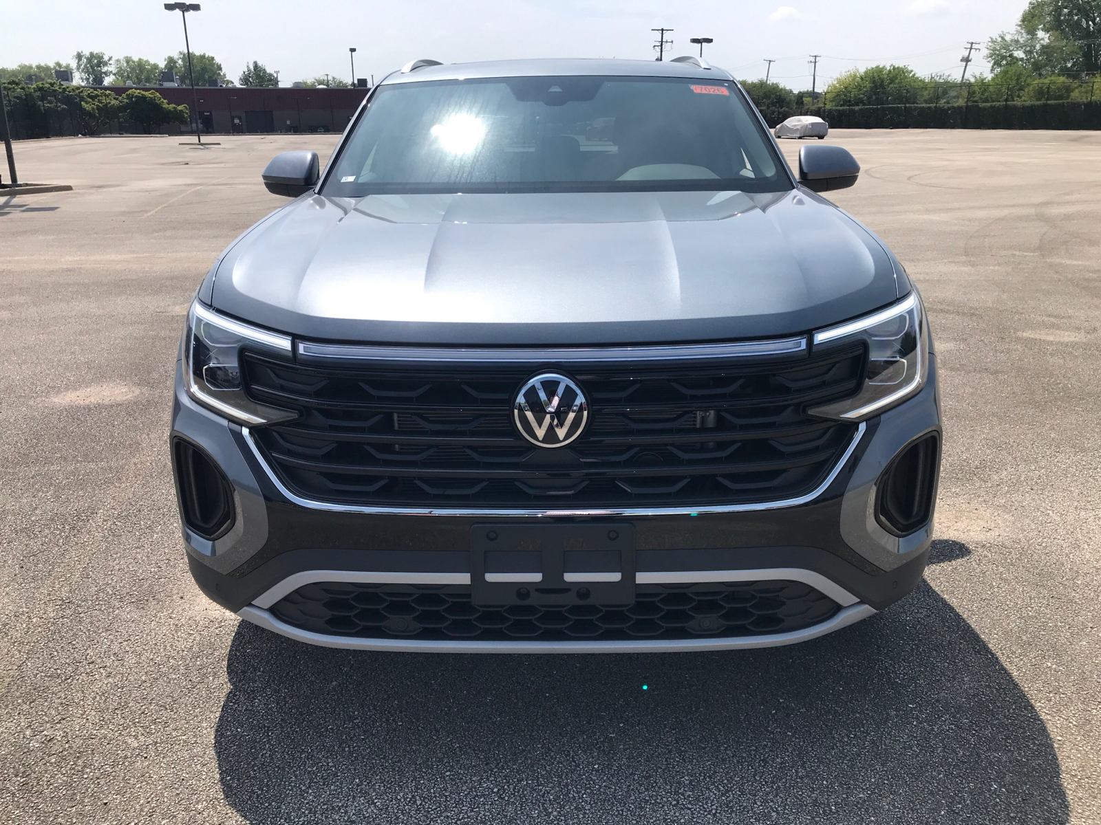 2024 Volkswagen Atlas Cross Sport 2.0T SE w/Technology 28