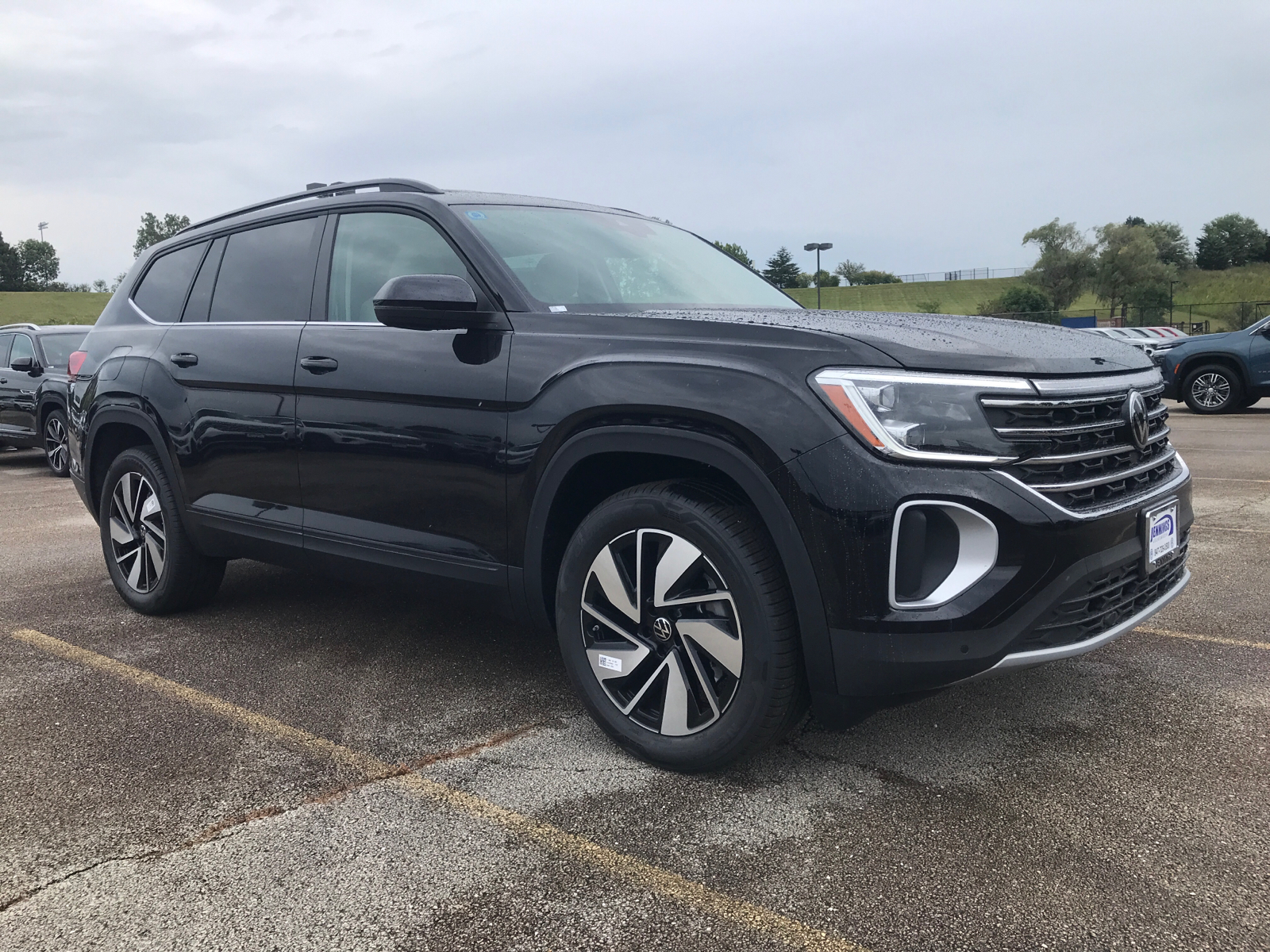 2024 Volkswagen Atlas 2.0T SE w/Technology 1