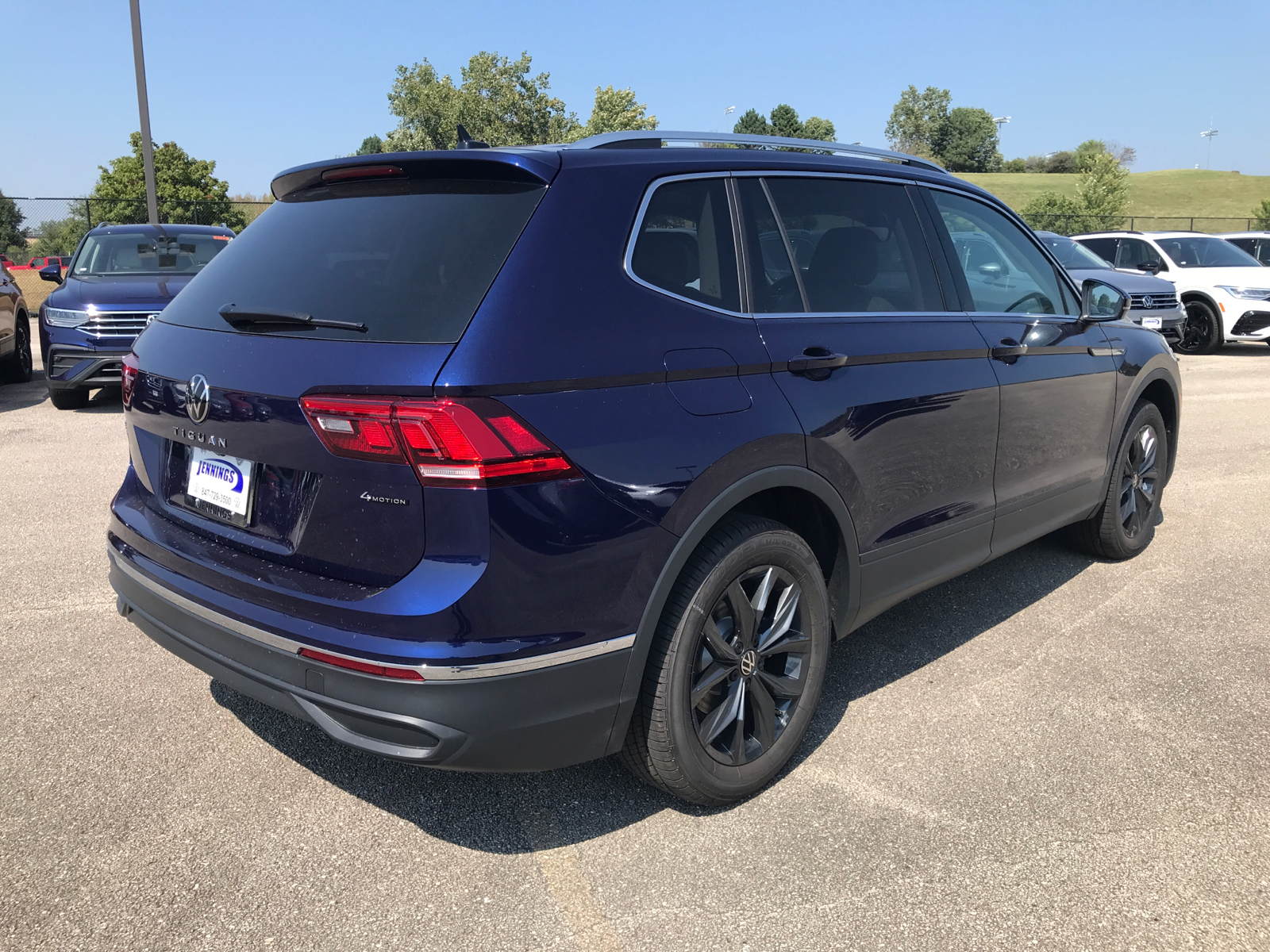 2024 Volkswagen Tiguan SE 3