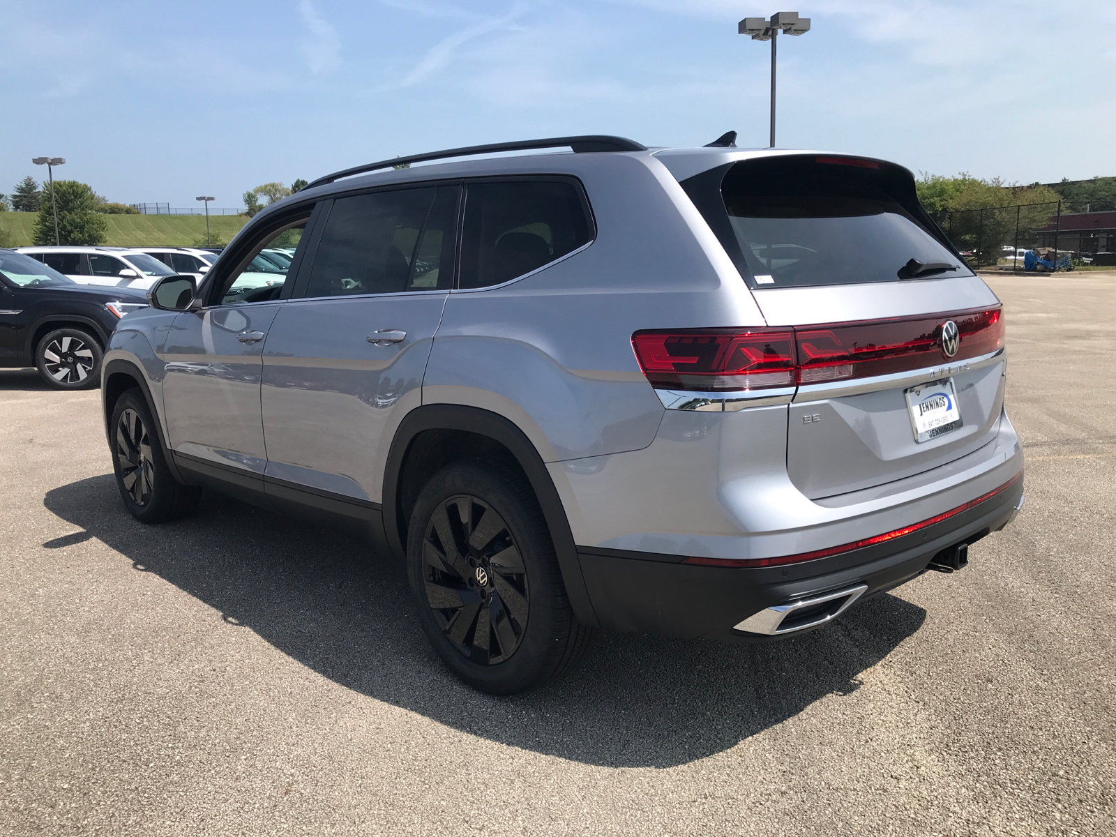 2024 Volkswagen Atlas 2.0T SE w/Technology 4