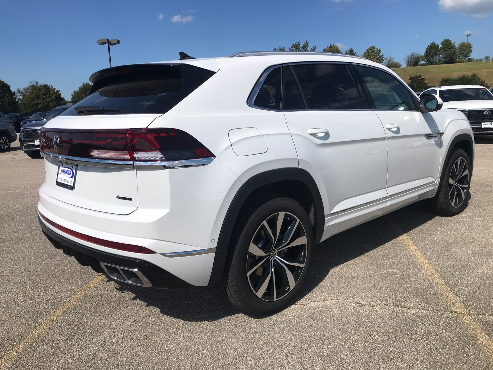 2024 Volkswagen Atlas Cross Sport 2.0T SEL Premium R-Line 3