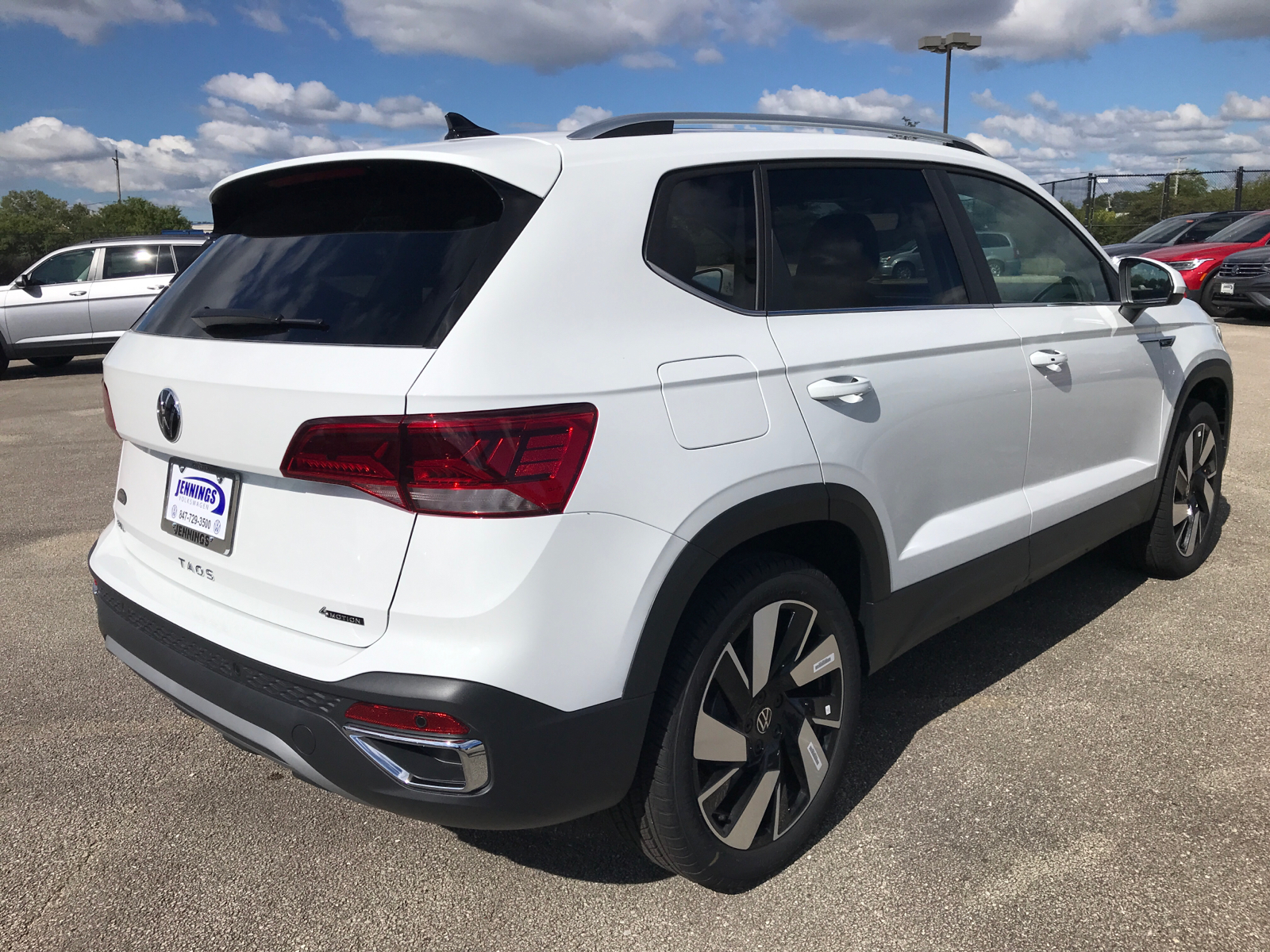 2024 Volkswagen Taos SEL 3