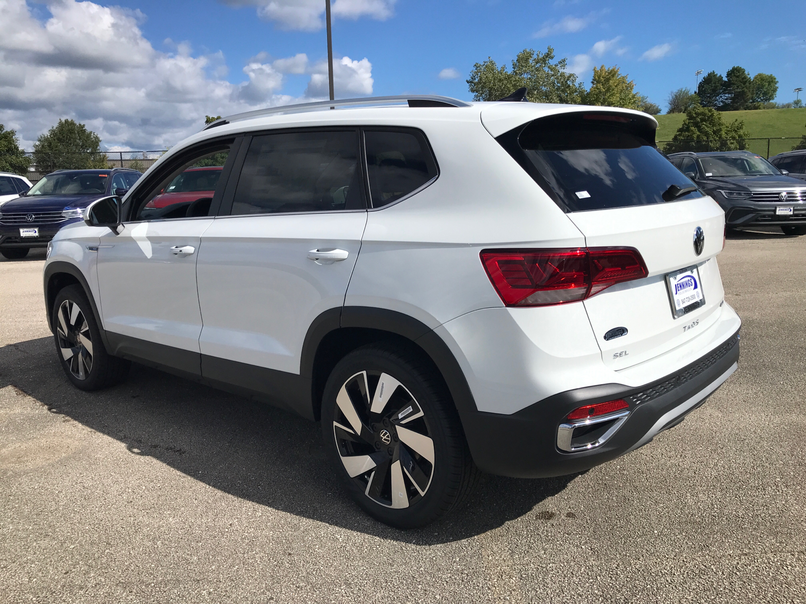 2024 Volkswagen Taos SEL 4