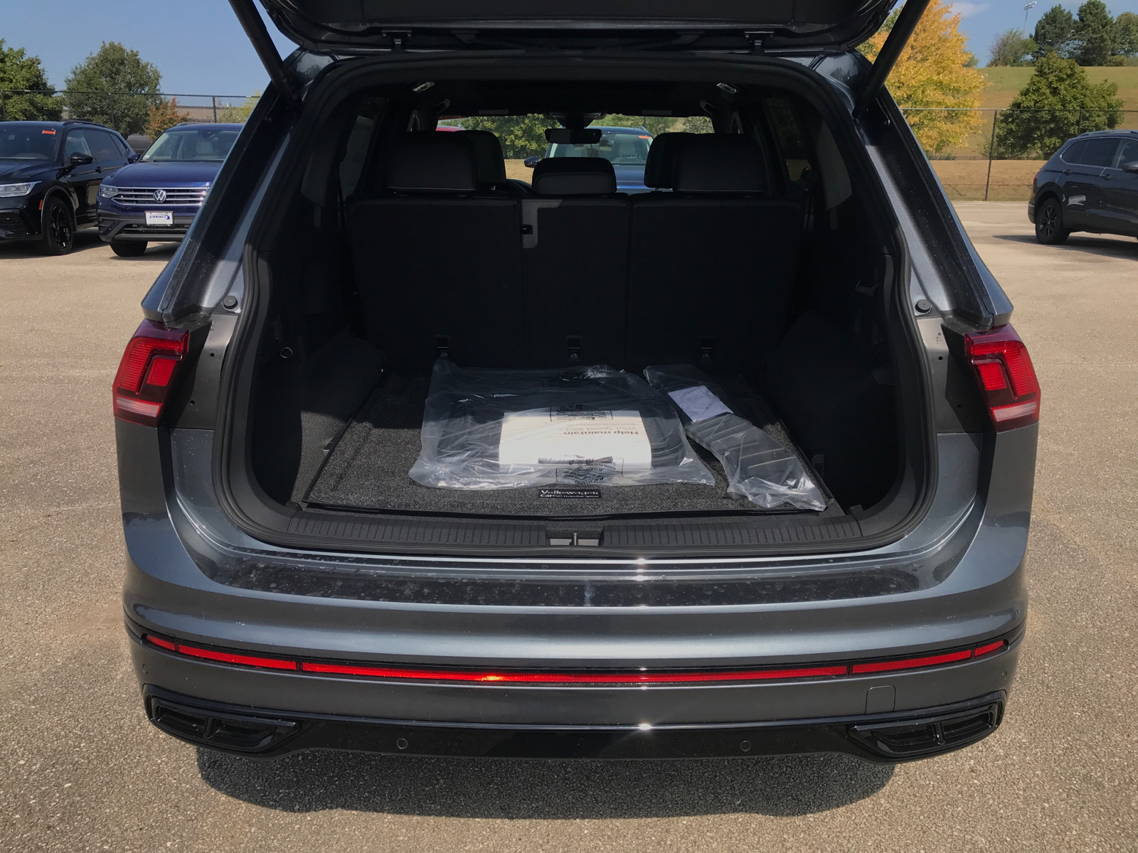 2024 Volkswagen Tiguan SE R-Line Black 22