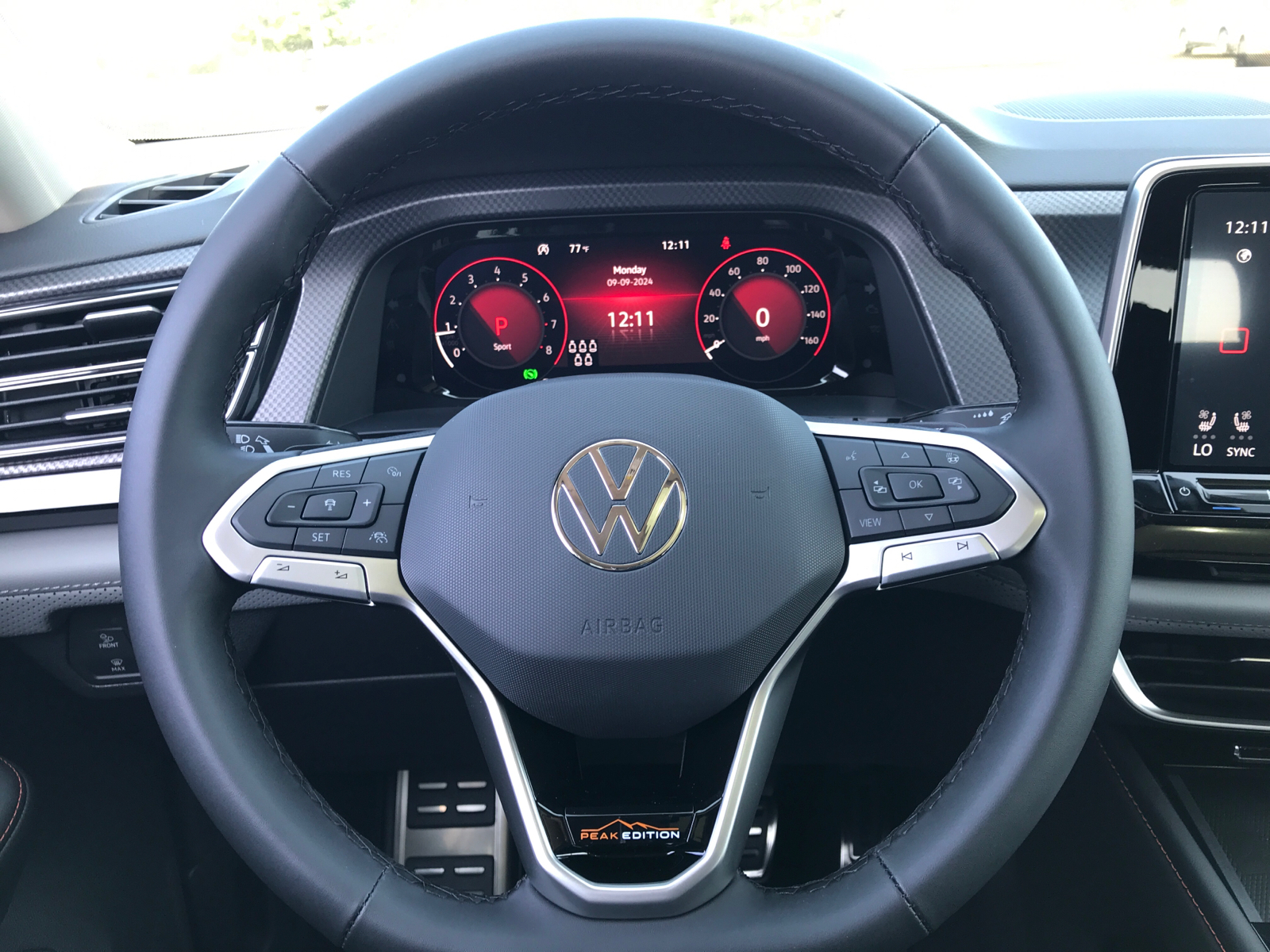 2024 Volkswagen Atlas 2.0T Peak Edition SE w/Technology 10