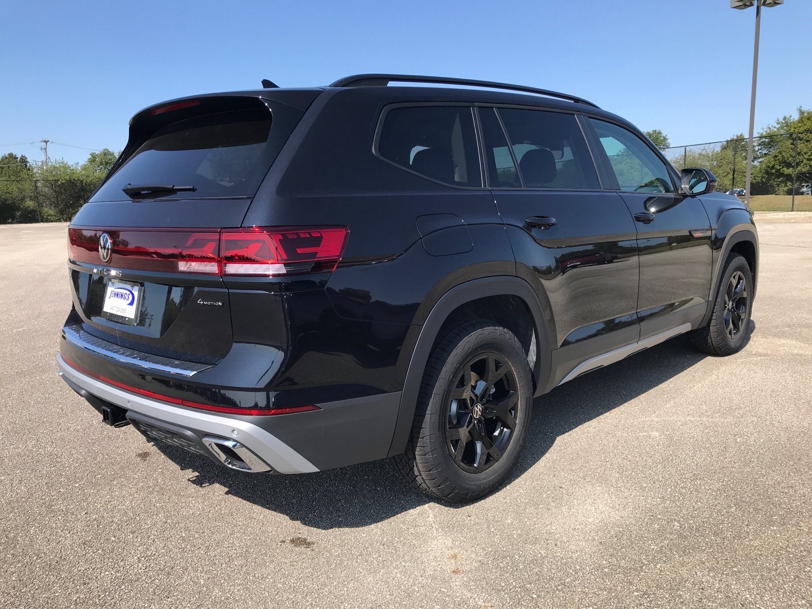 2024 Volkswagen Atlas 2.0T Peak Edition SEL 3