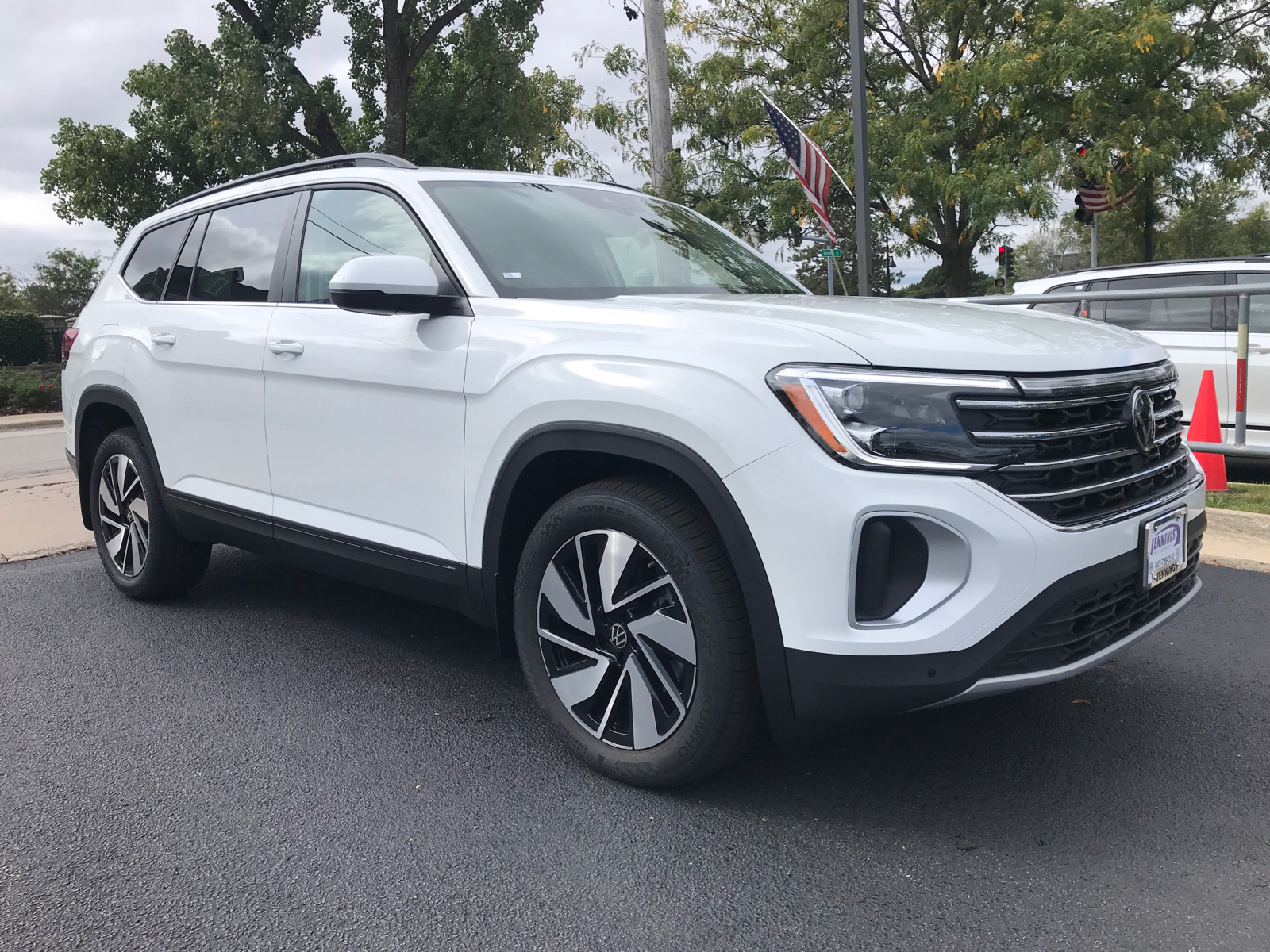 2024 Volkswagen Atlas 2.0T SE w/Technology 1