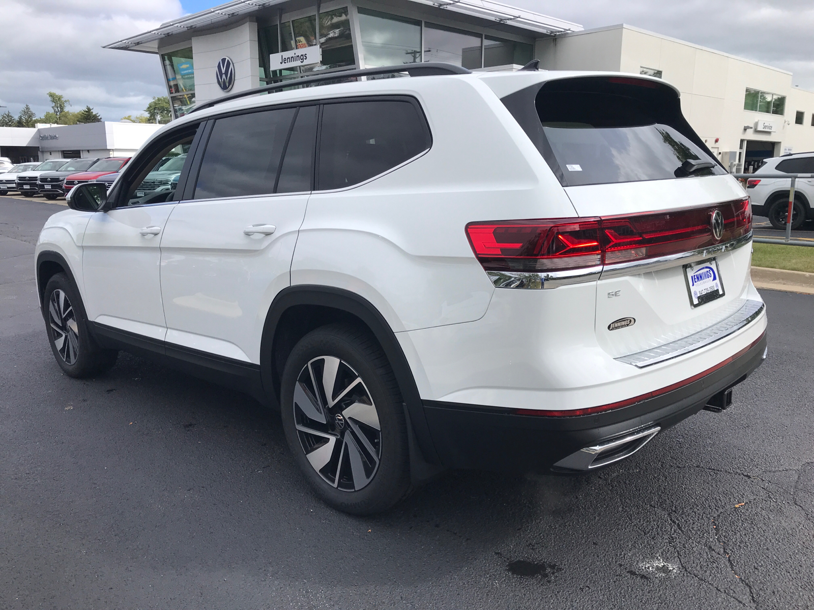 2024 Volkswagen Atlas 2.0T SE w/Technology 4